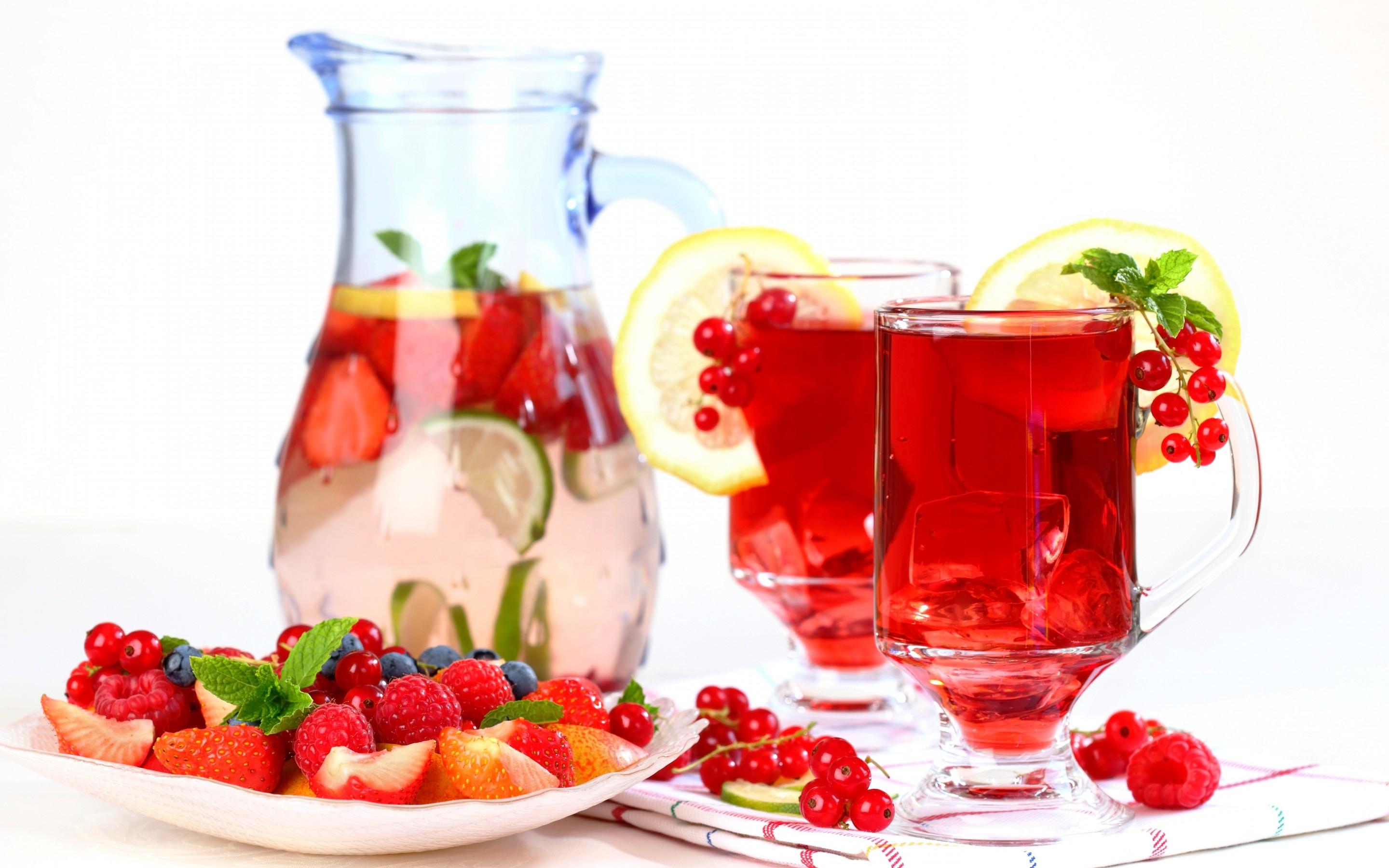 Download Fresh Red Berry Drink Wallpaper HD Desktop Mobile Free