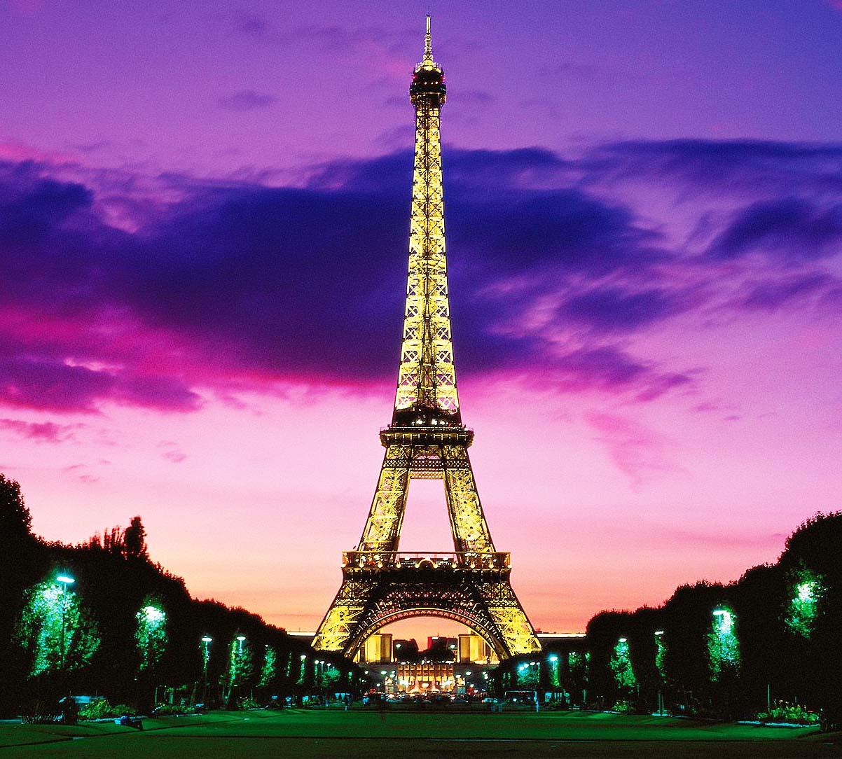 Free download Eiffel Tower At Night Wallpaper Paris 1202x1084PX