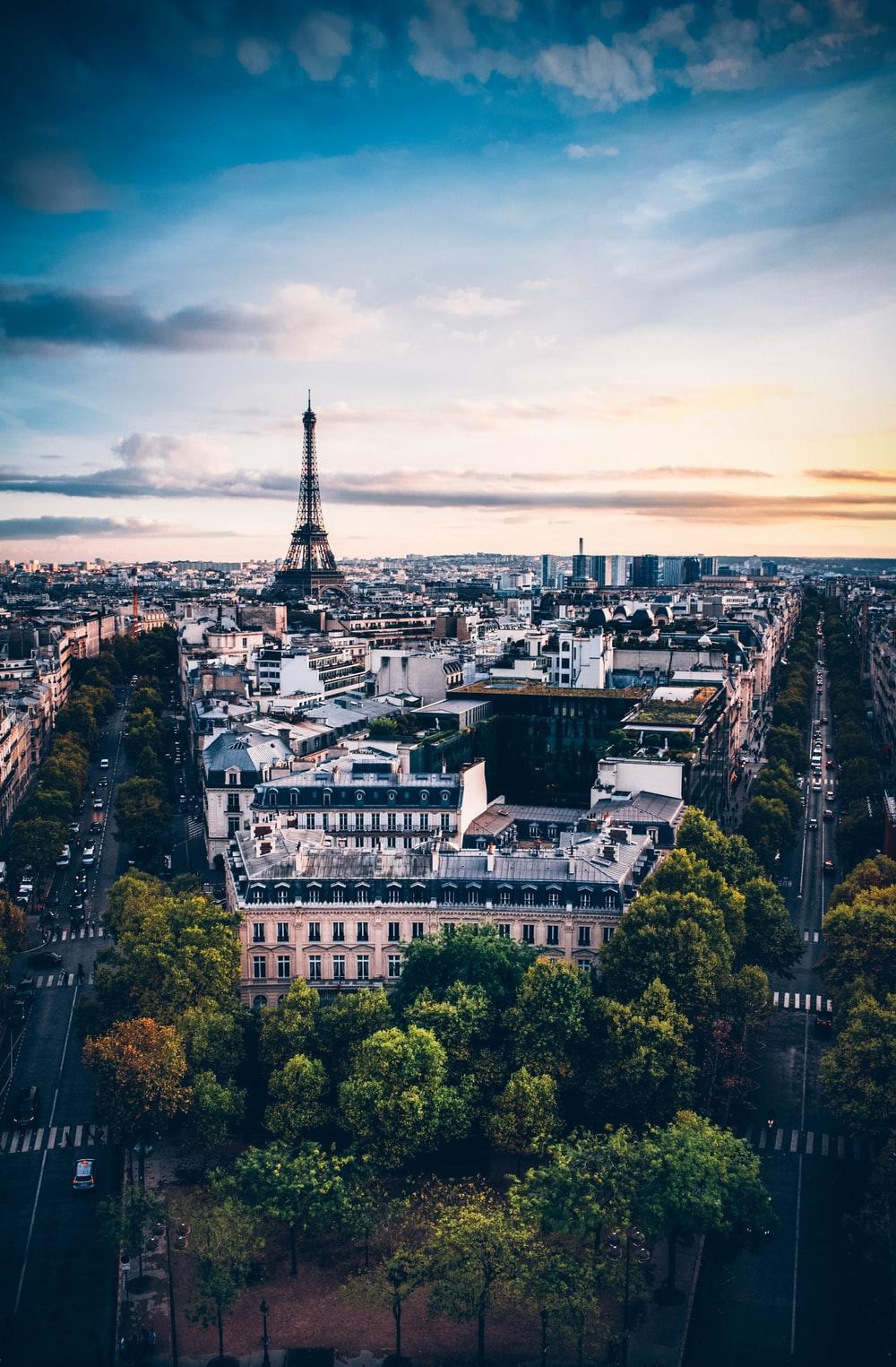 Stunning Paris Picture [Scenic Travel Photo]. Download