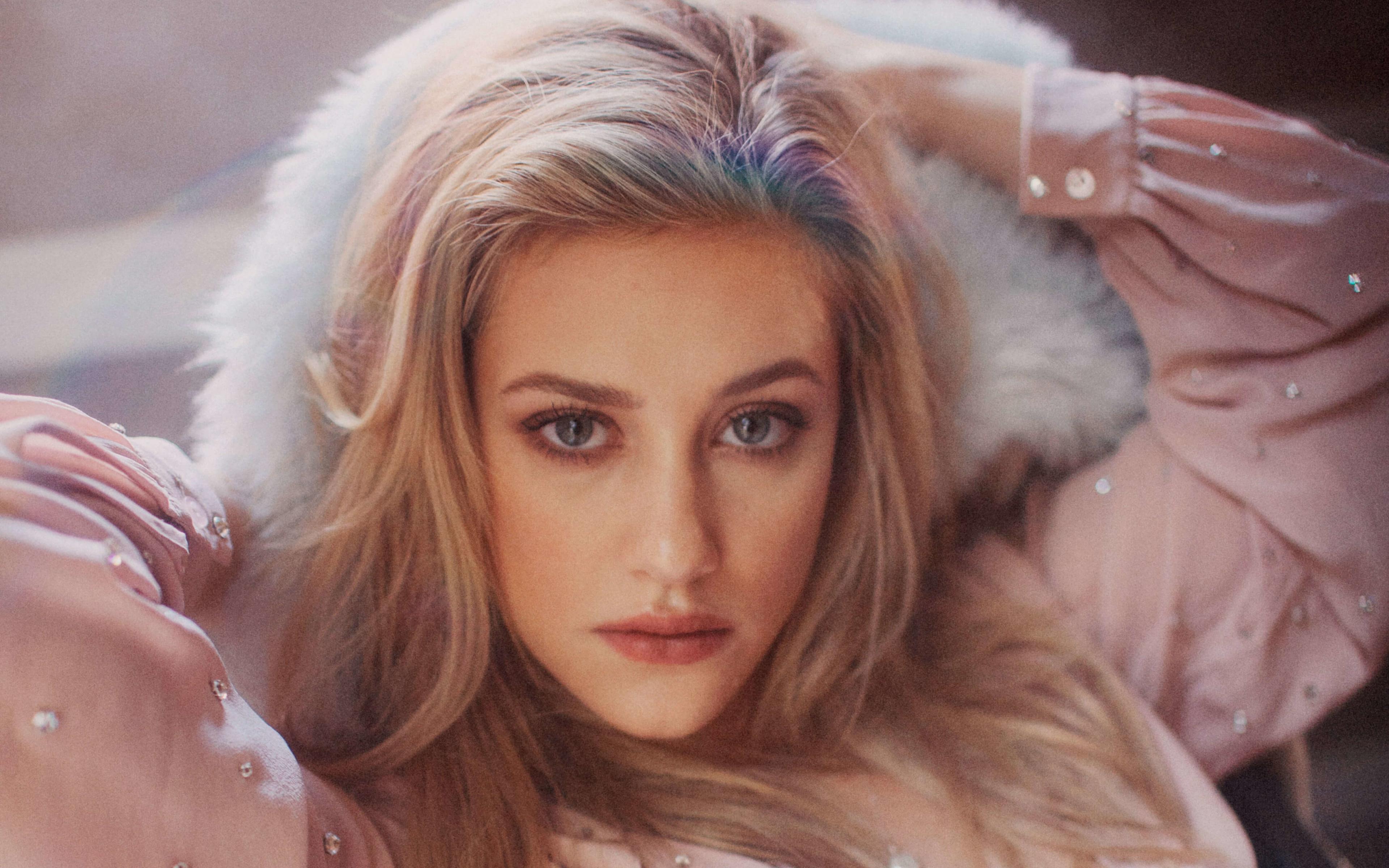 Download 3840x2400 wallpaper lili reinhart, celebrity, blonde, 4k