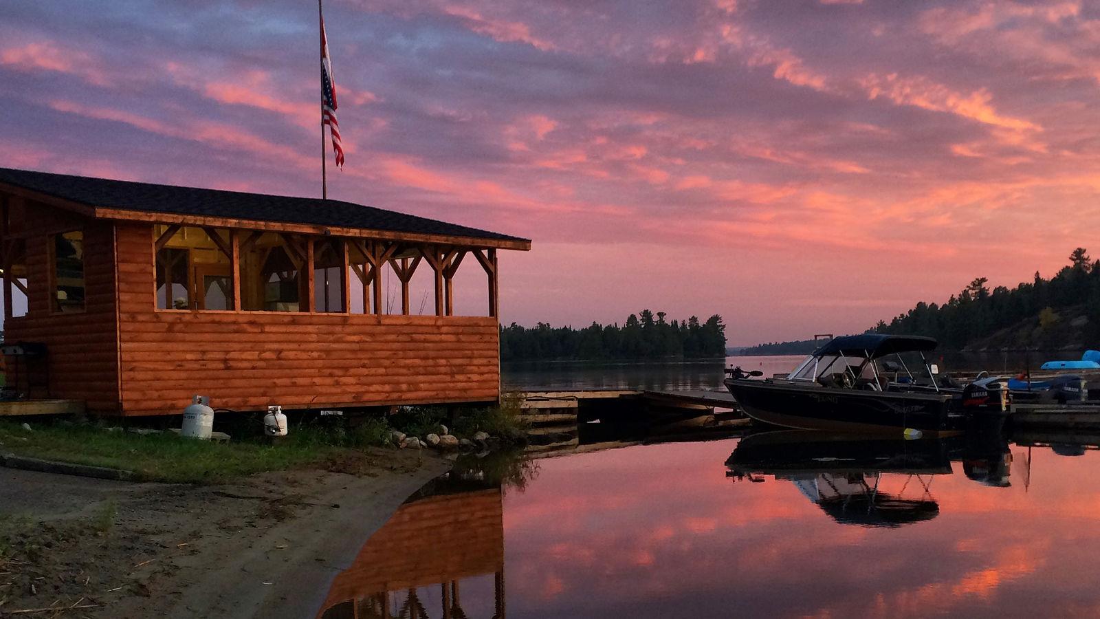 Sunset Cove Resort. Sunset Country, Ontario, Canada