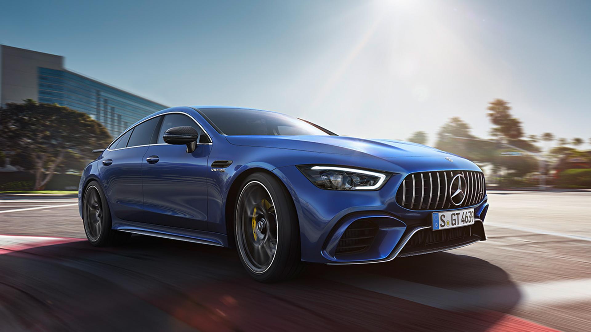 Mercedes AMG gt 63 s красный