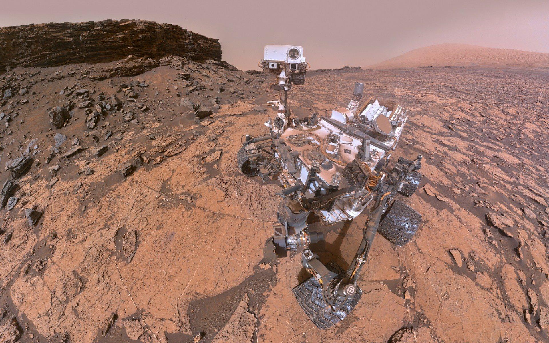 Download wallpaper Mars rover, Curiosity, Mars, spacecraft