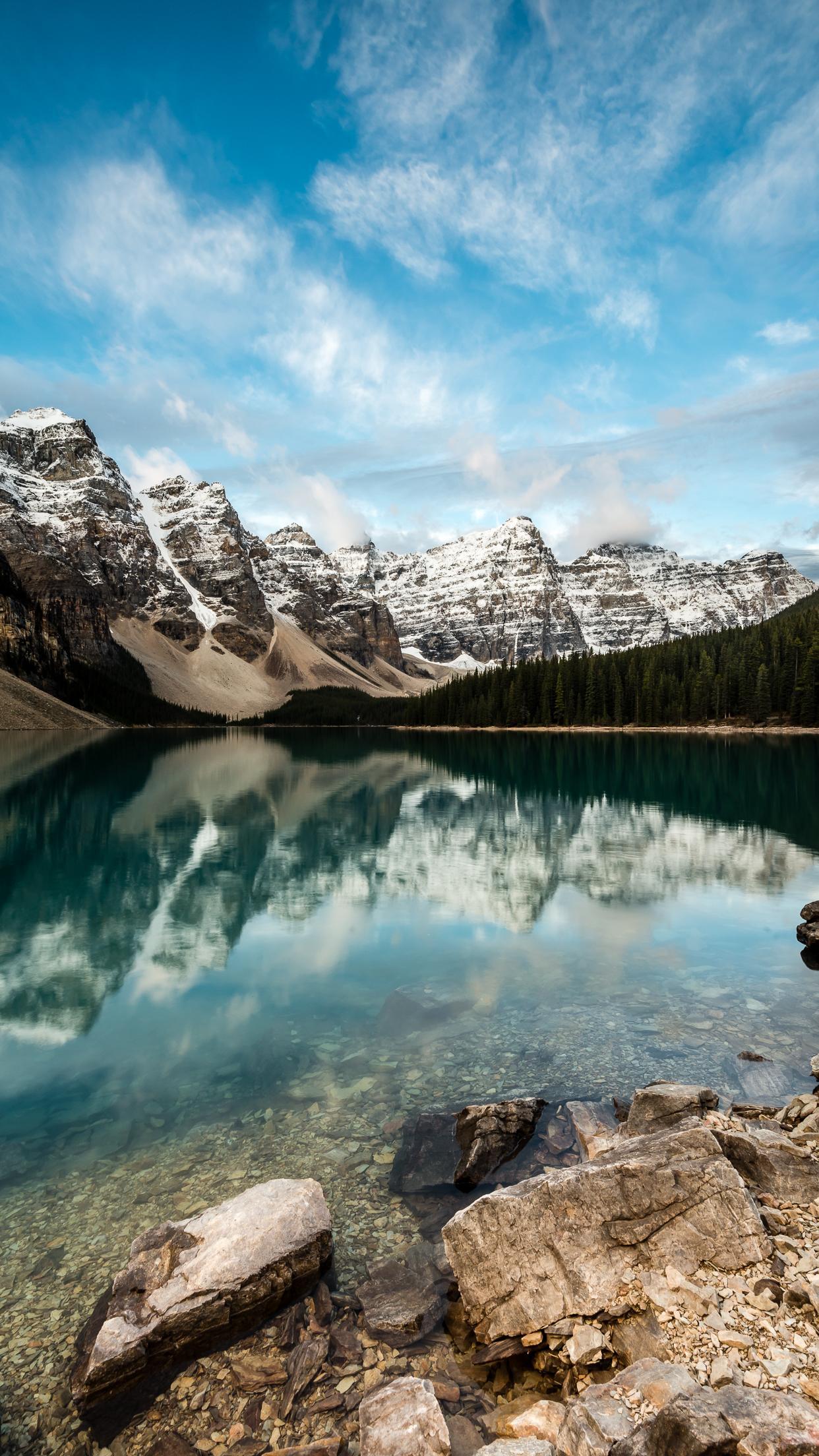 Iconic Canadian Rockies Landscapes Wallpaper Download