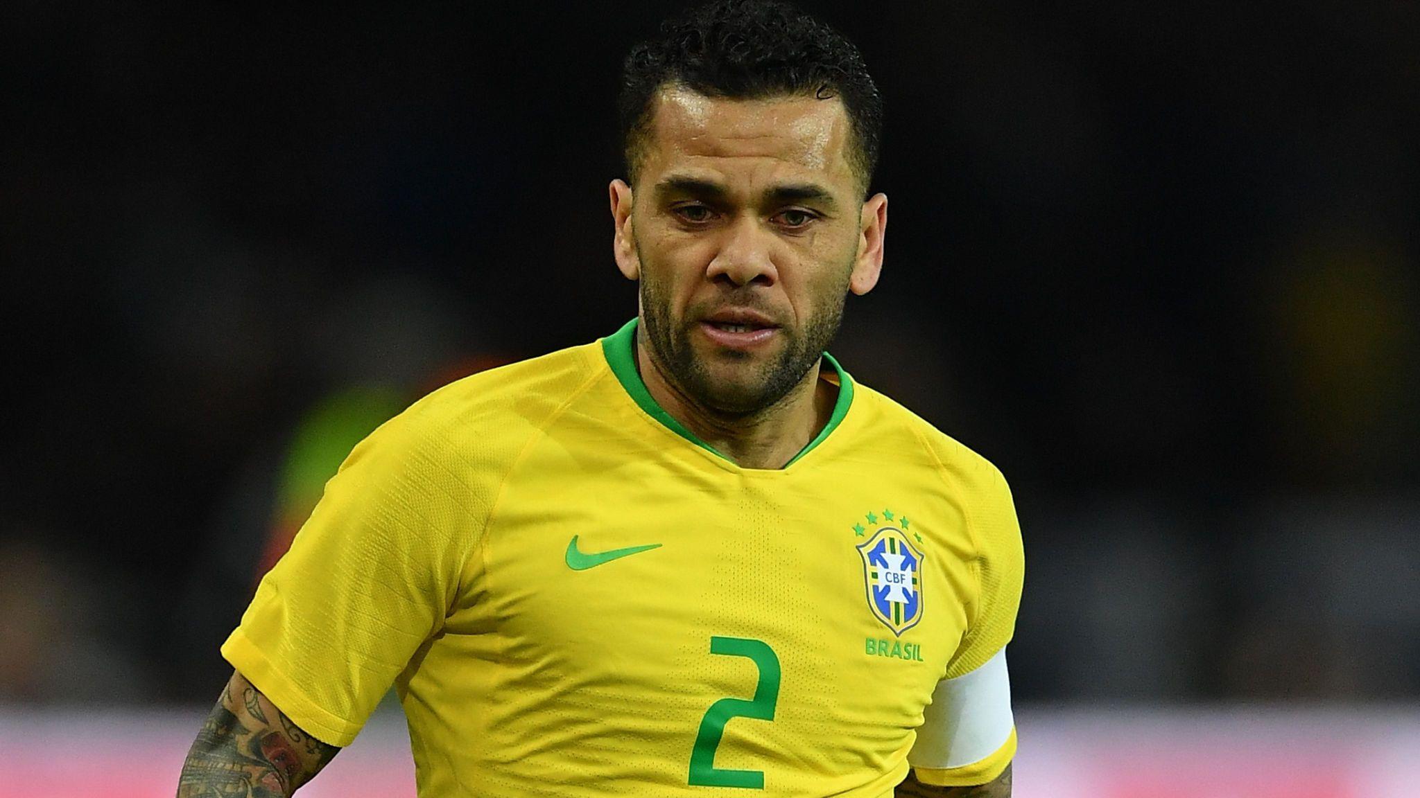 Dani Alves Brazil Wallpapers - Wallpaper Cave