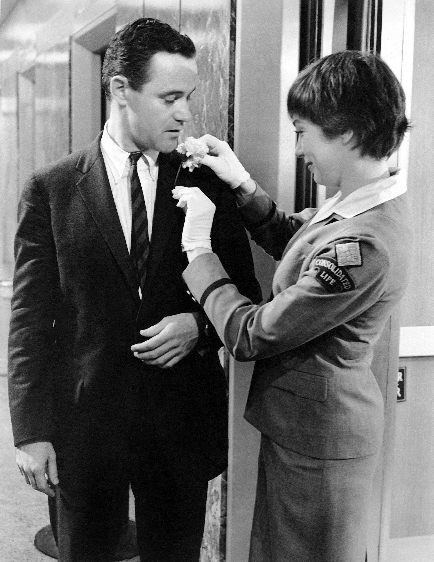 shirley maclaine & jack lemmon, the apartment. movies in 2019