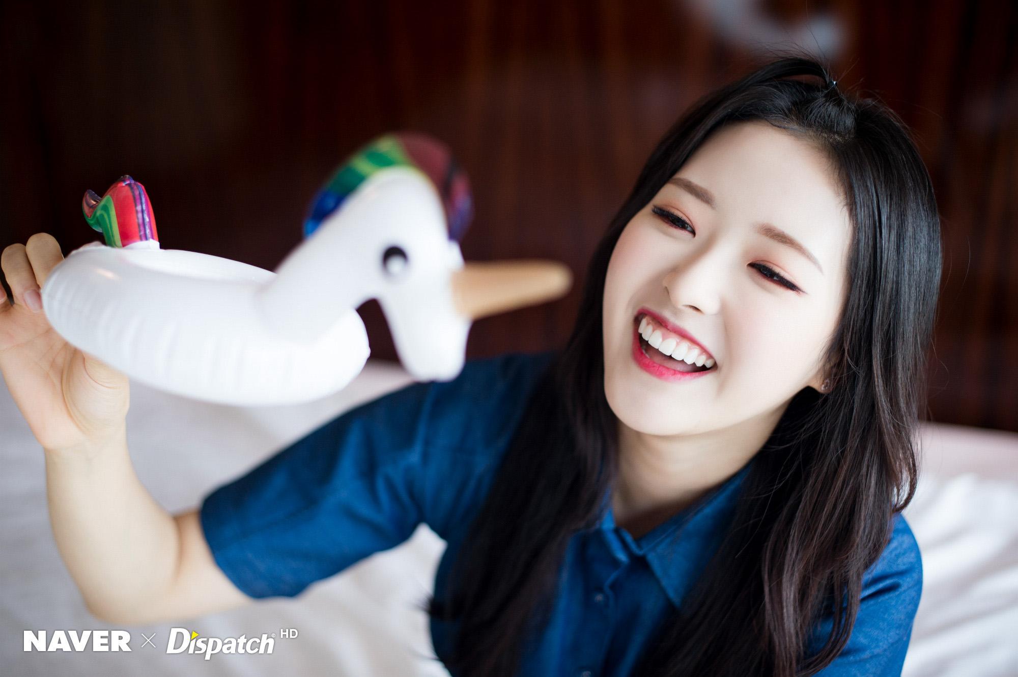Loona Hye Naver x Dispatch 2018ΠΔ Wallpaper