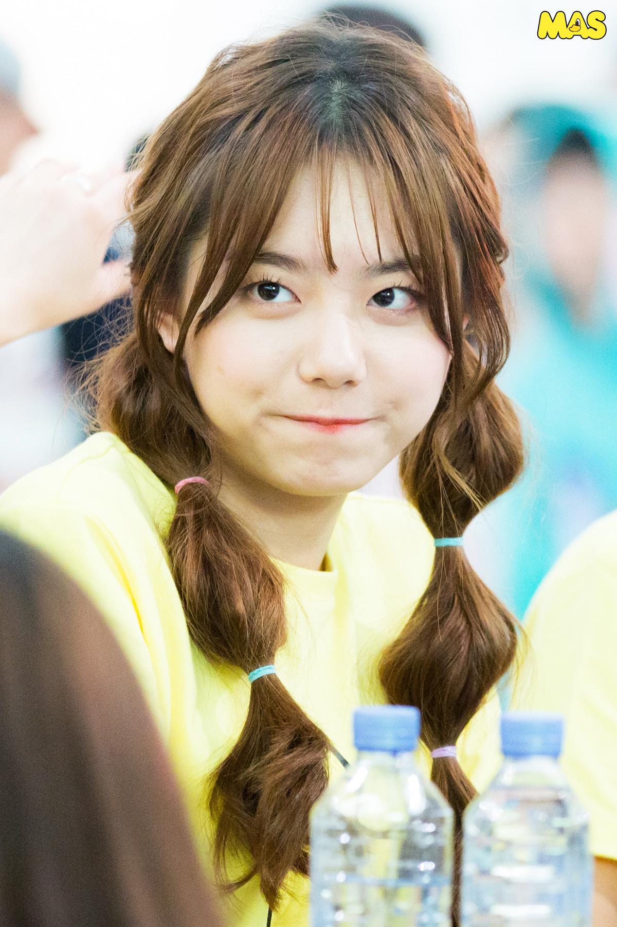 I.O.I's Kim Sohye Follows Somi's Lead And Also Chops Off Her Hair