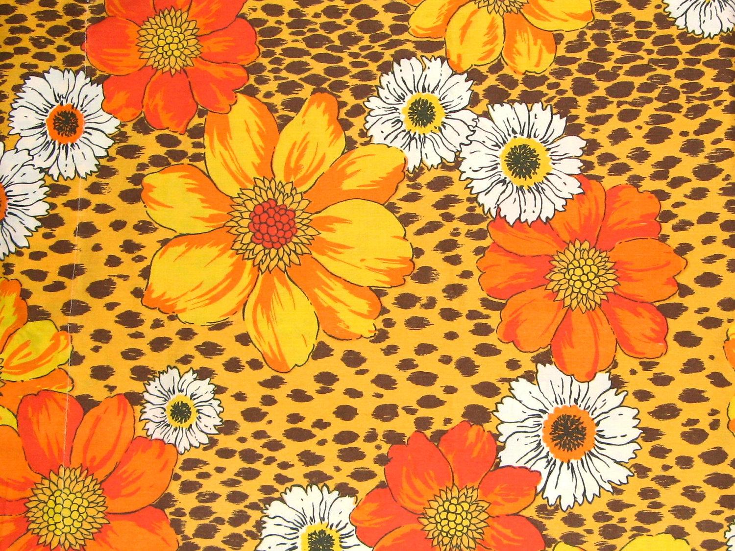 Group of 70S Flower Power Wallpaper