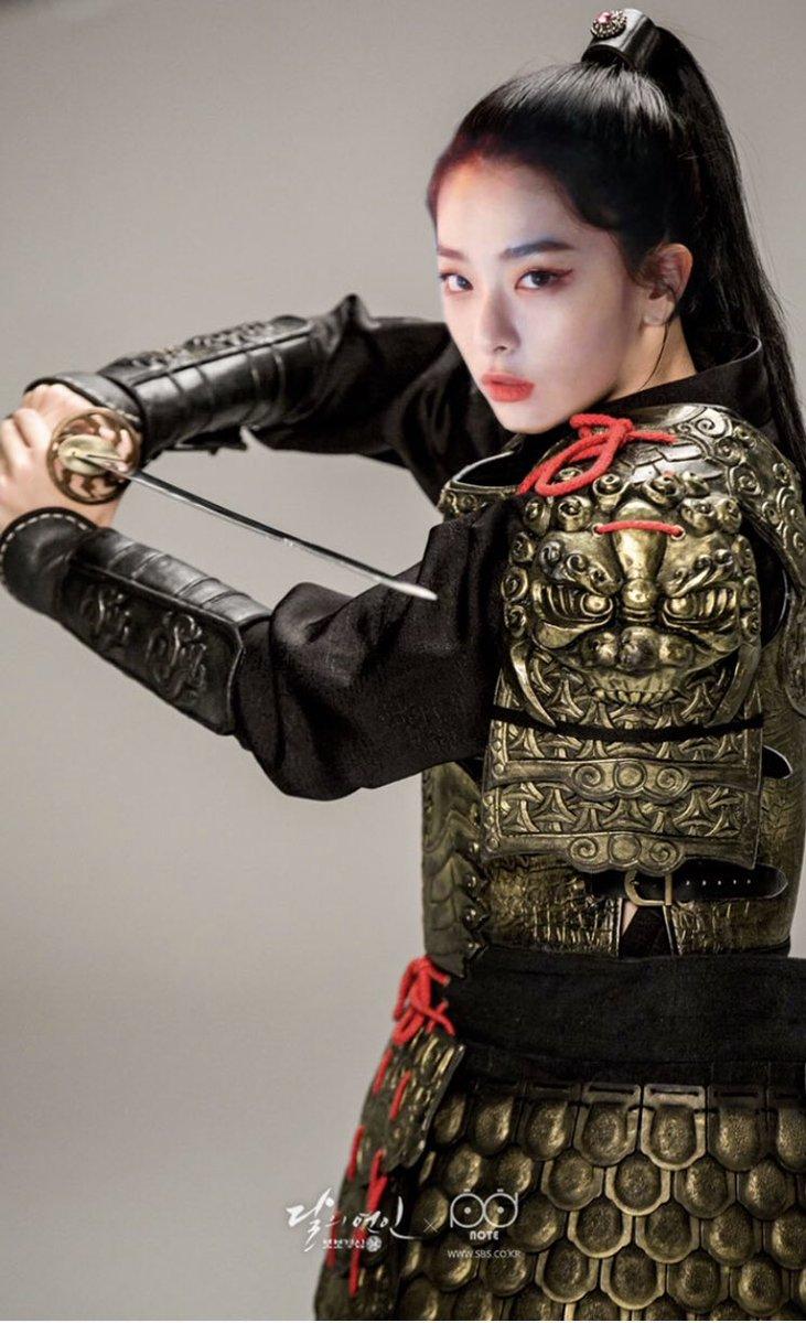 BlackFeather and Duty Warrior manips