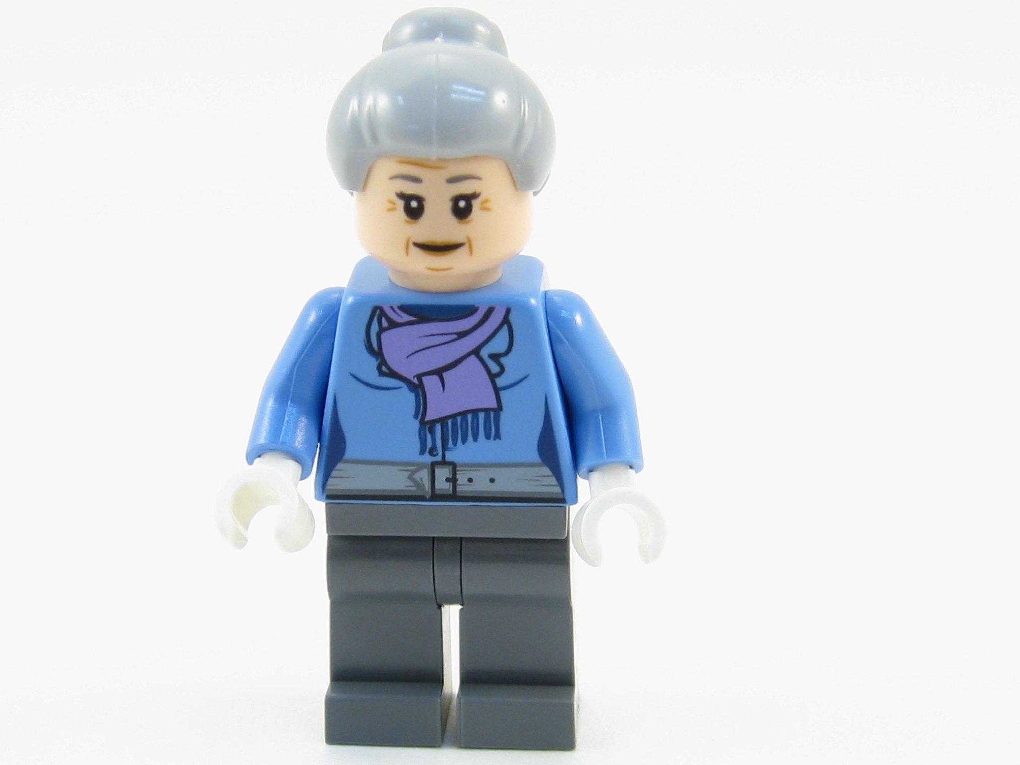LEGO Marvel Super Heroes Aunt May Minifigure 76057 Mini Fig. Play