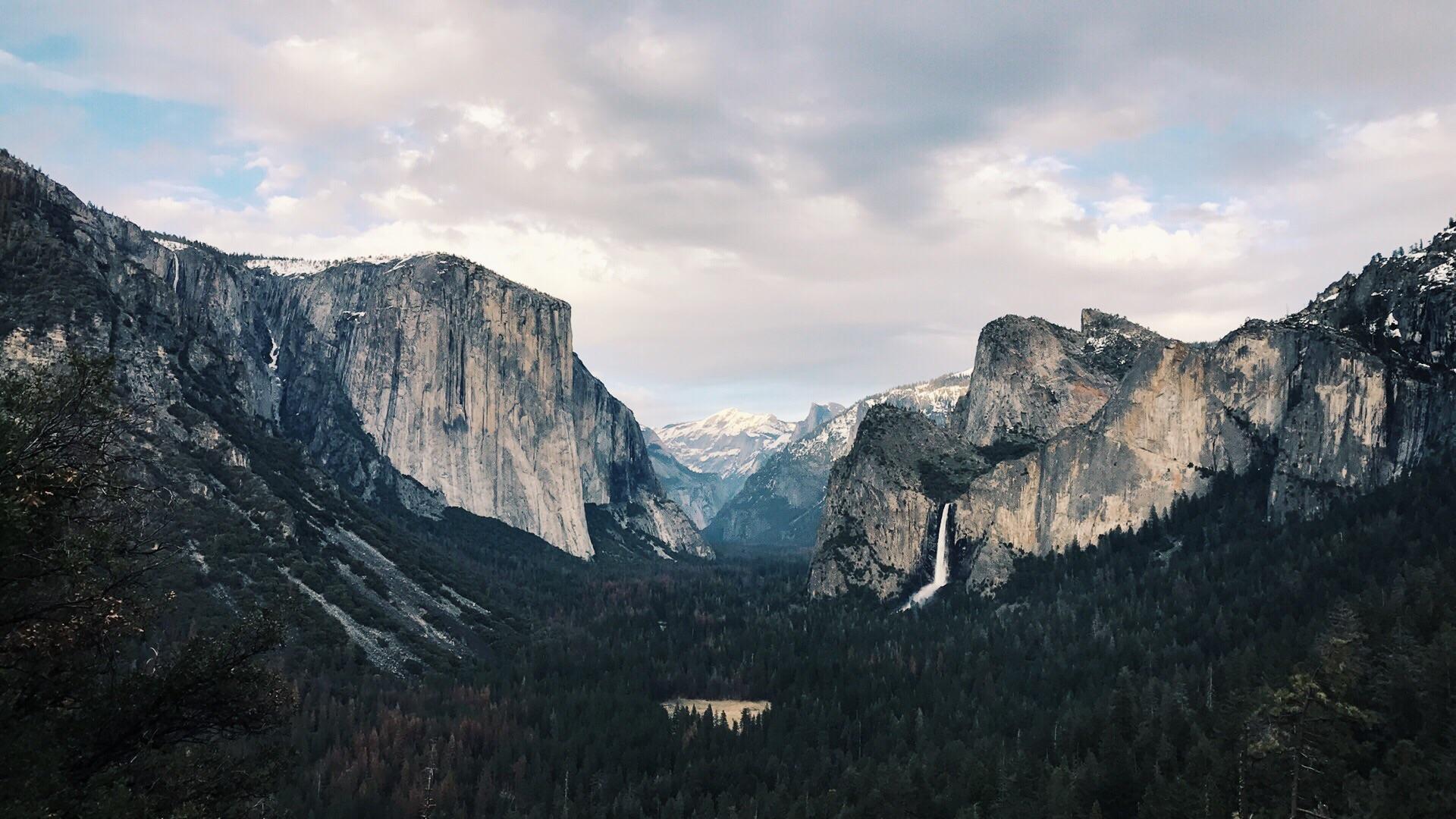 Yosemite National Park El Capitan Bridalveil Fall And Half Dome In