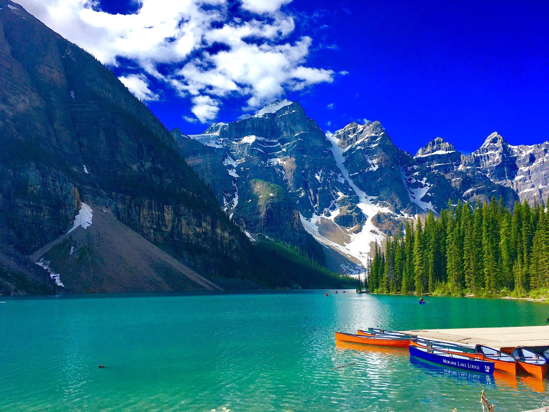 Canada outdoor: Rocky Mountains, Lake Louise, Moraine Lake, Niagara