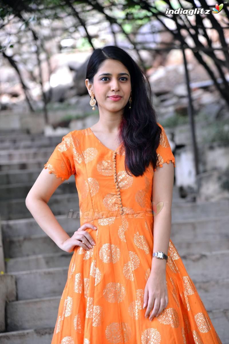 Simran Pareenja Photo Actress photo, image, gallery