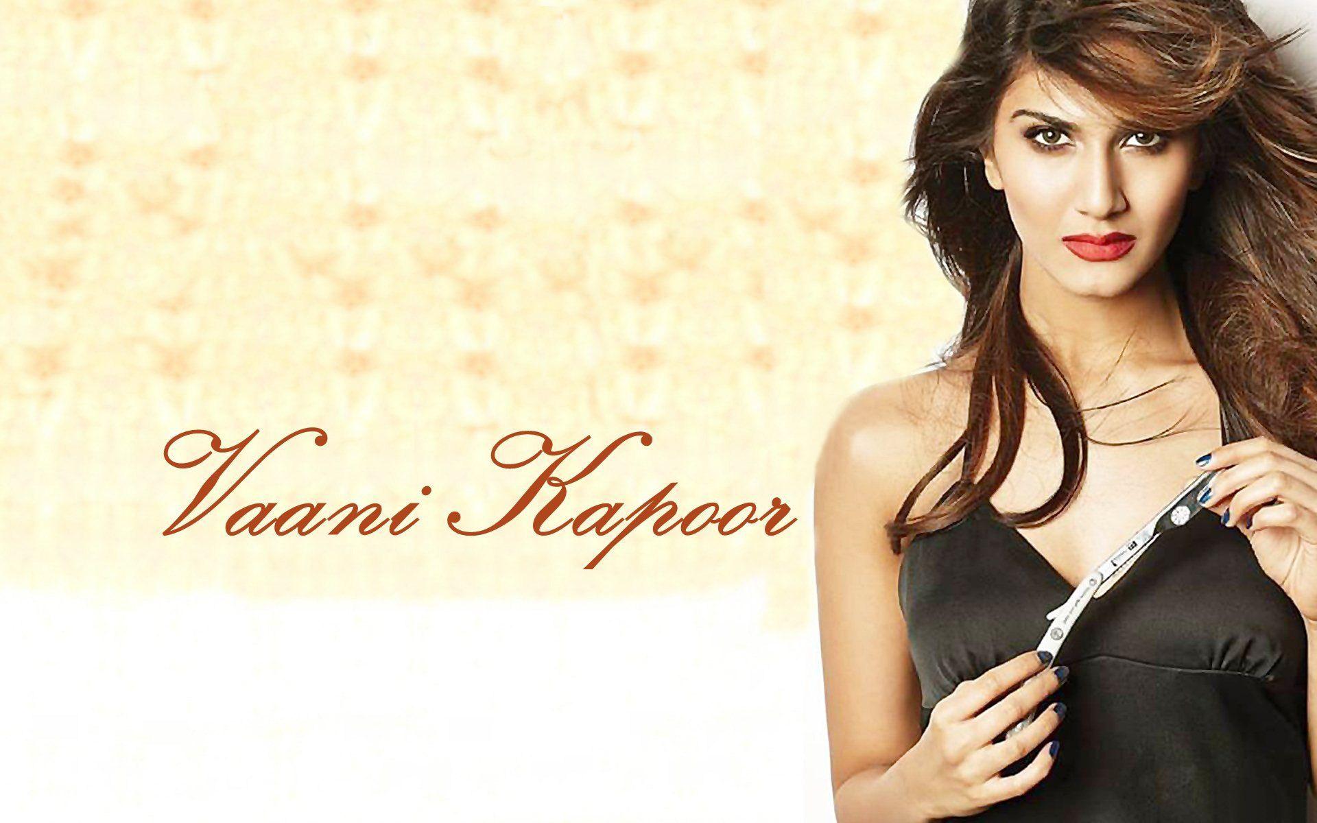 Latest Vaani Kapoor Hot HD Image & Wallpaper Collection