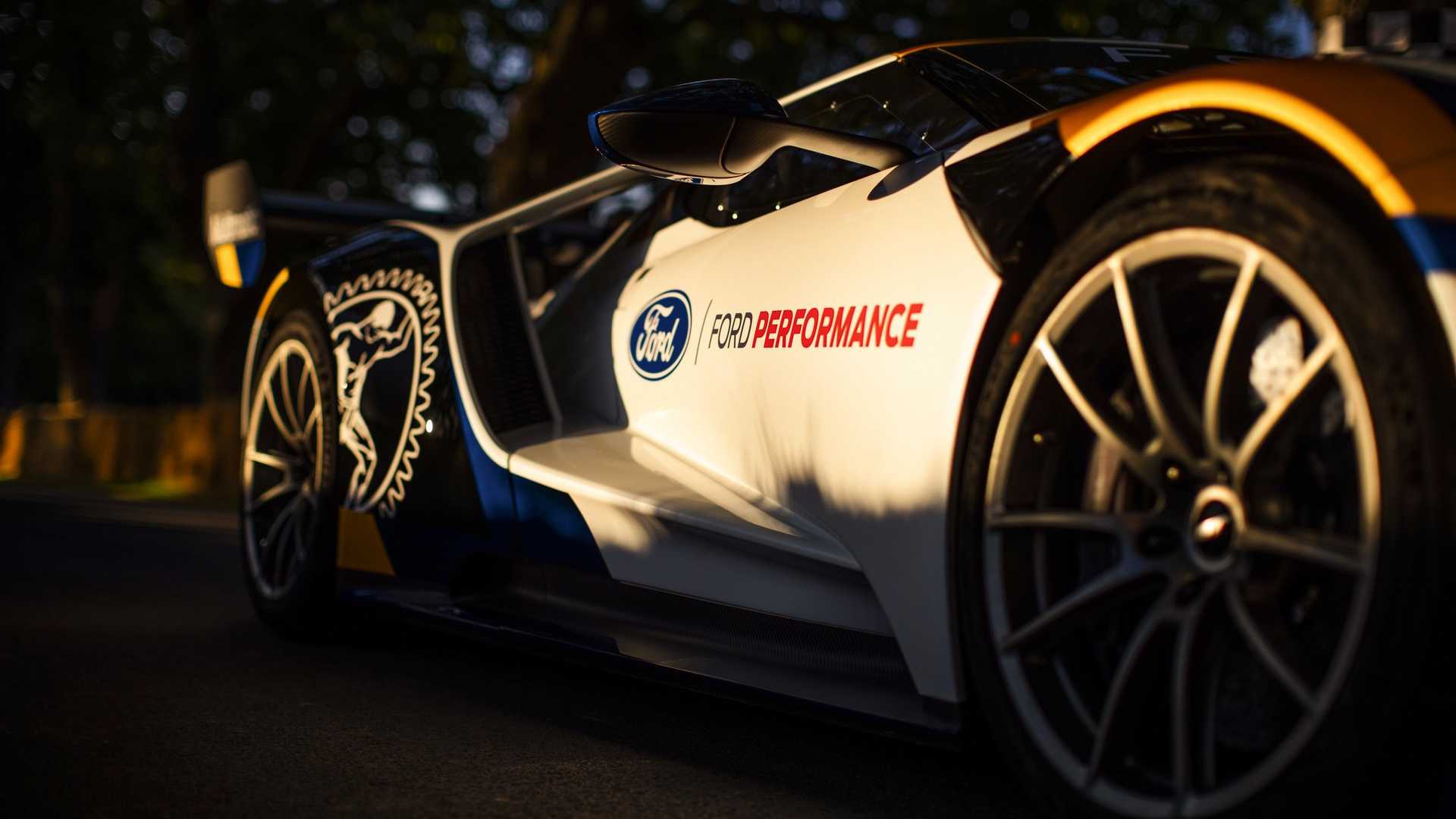 Ford GT Mk II Livery Is Actually Paint, Not Decals