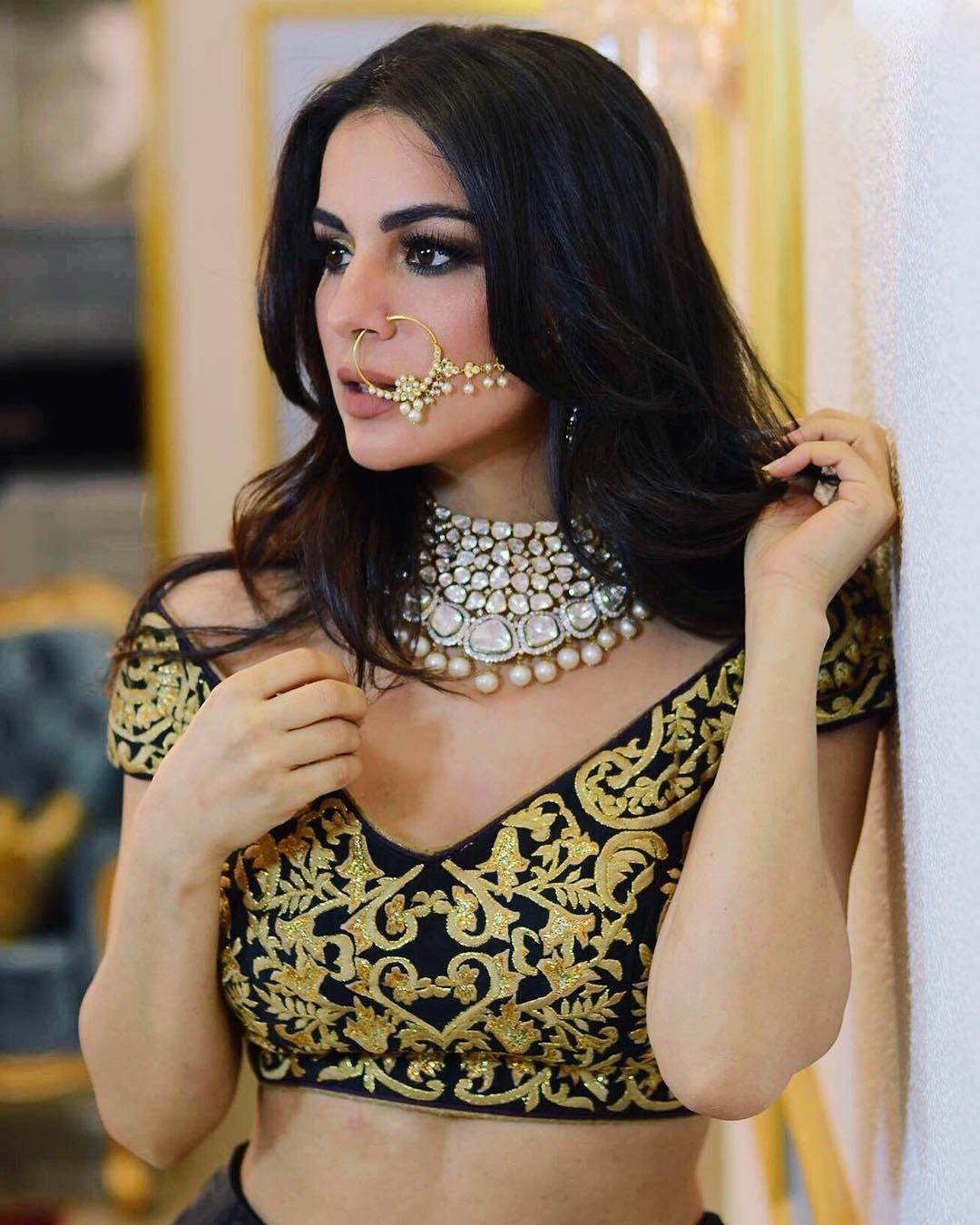 Shraddha Arya Image. Bra and Blouse. Arya, Tops, Indian attire