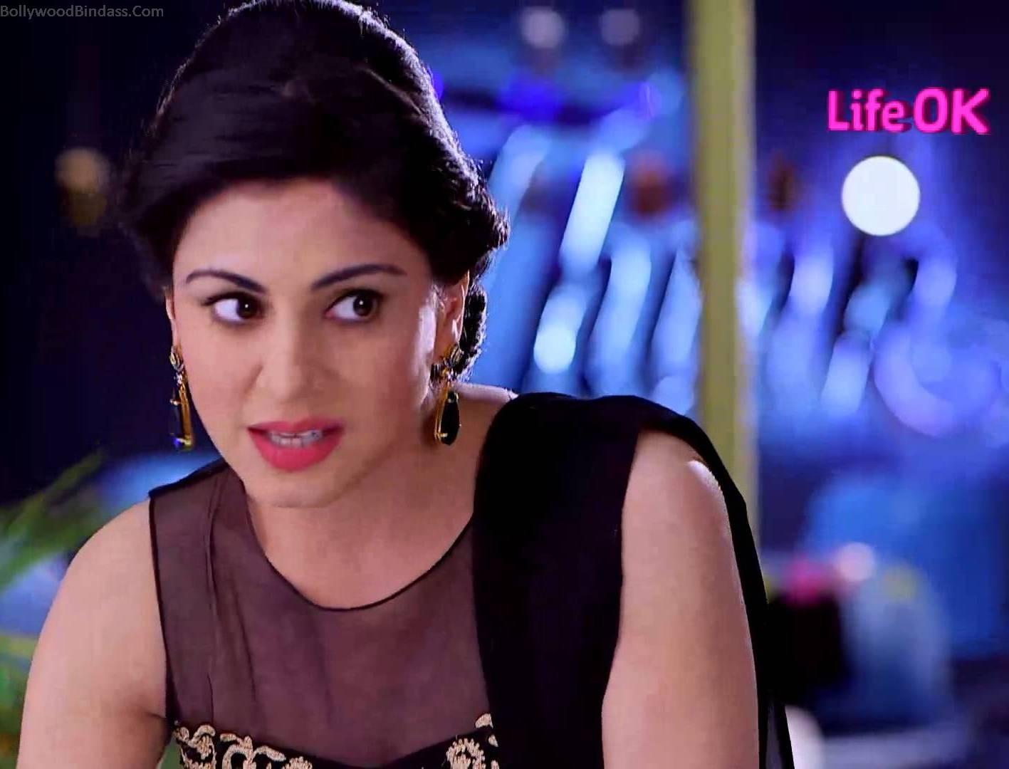 Shraddha Arya Bio, Height, Age, Weight, Boyfriend and Facts