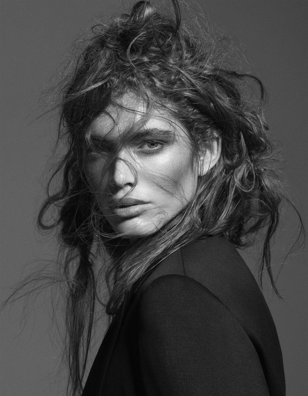 Intervista a Valentina Sampaio, modella e attivista LGBT+. awesome