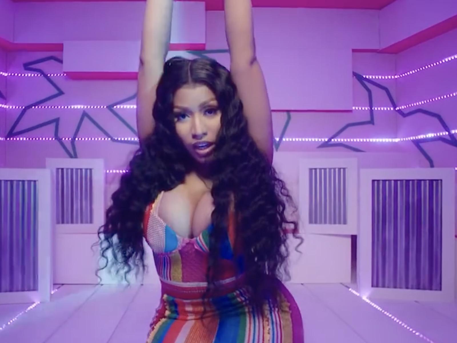 Nicki Minaj Announces $10K #MegatronChallenge + Reveals Early