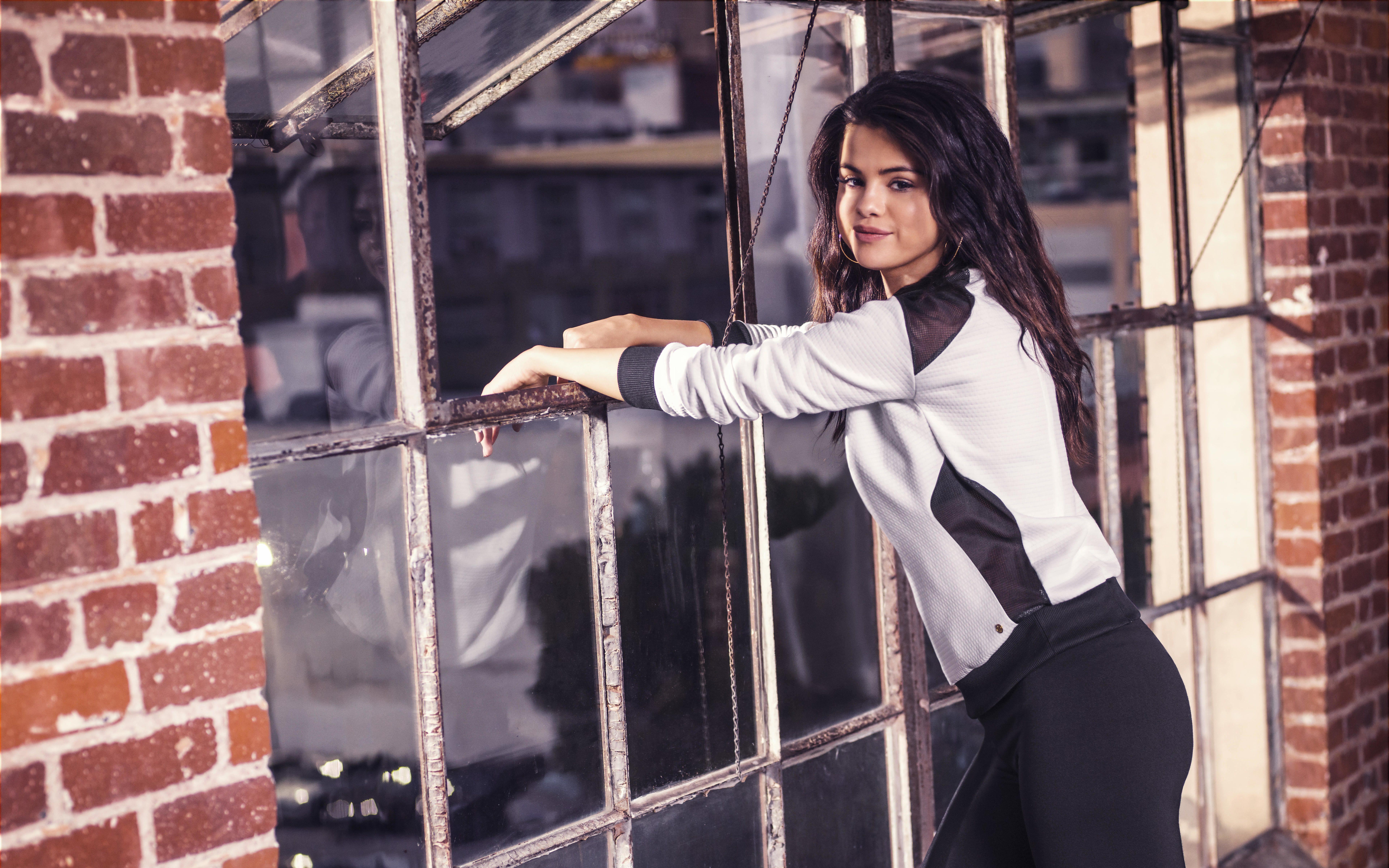 Download wallpaper Selena Gomez, American singer, fashion model