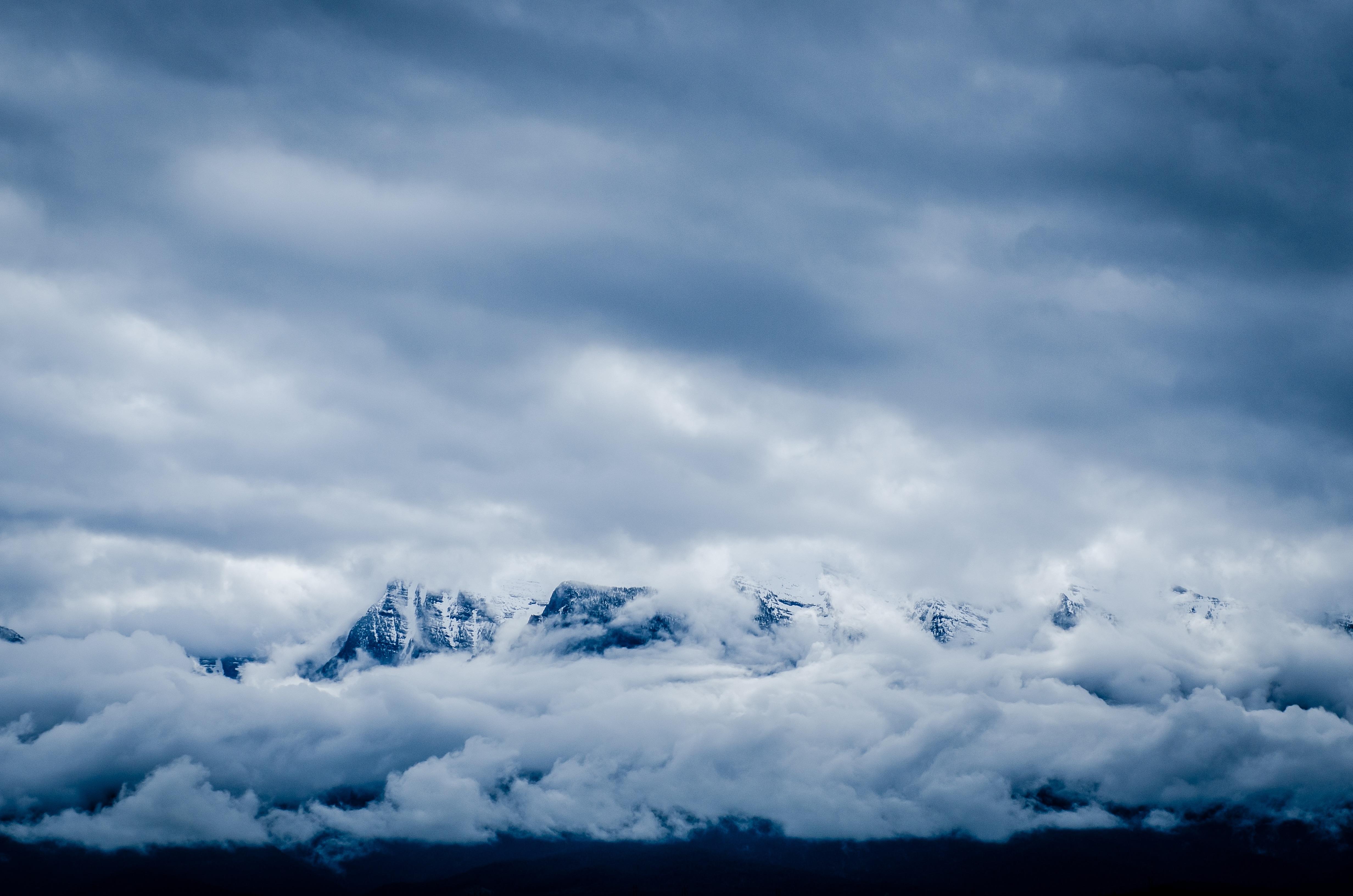 cloudy mountain free image