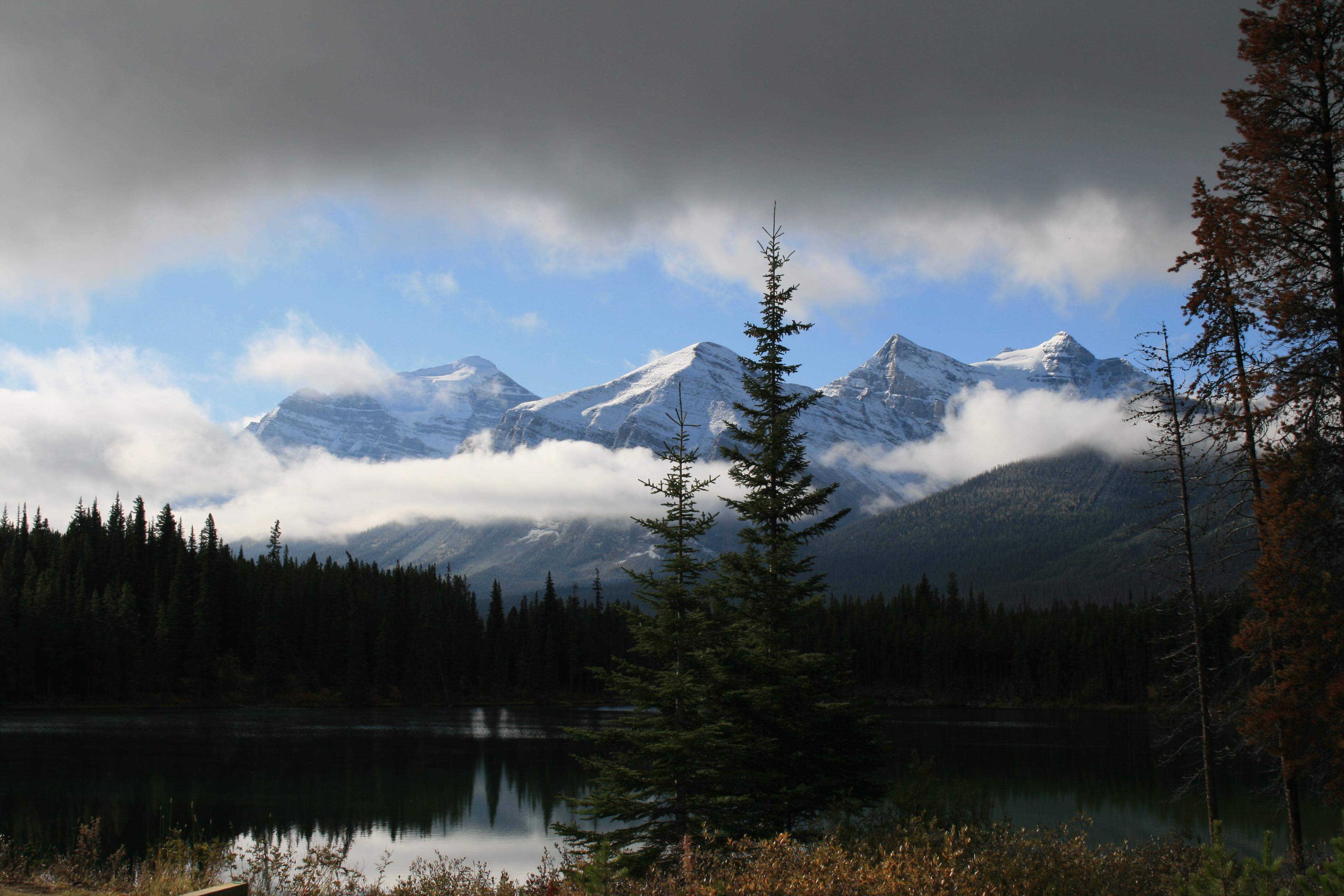 Cloudy Rockies 4k Ultra HD Wallpaper. Background Imagex2592