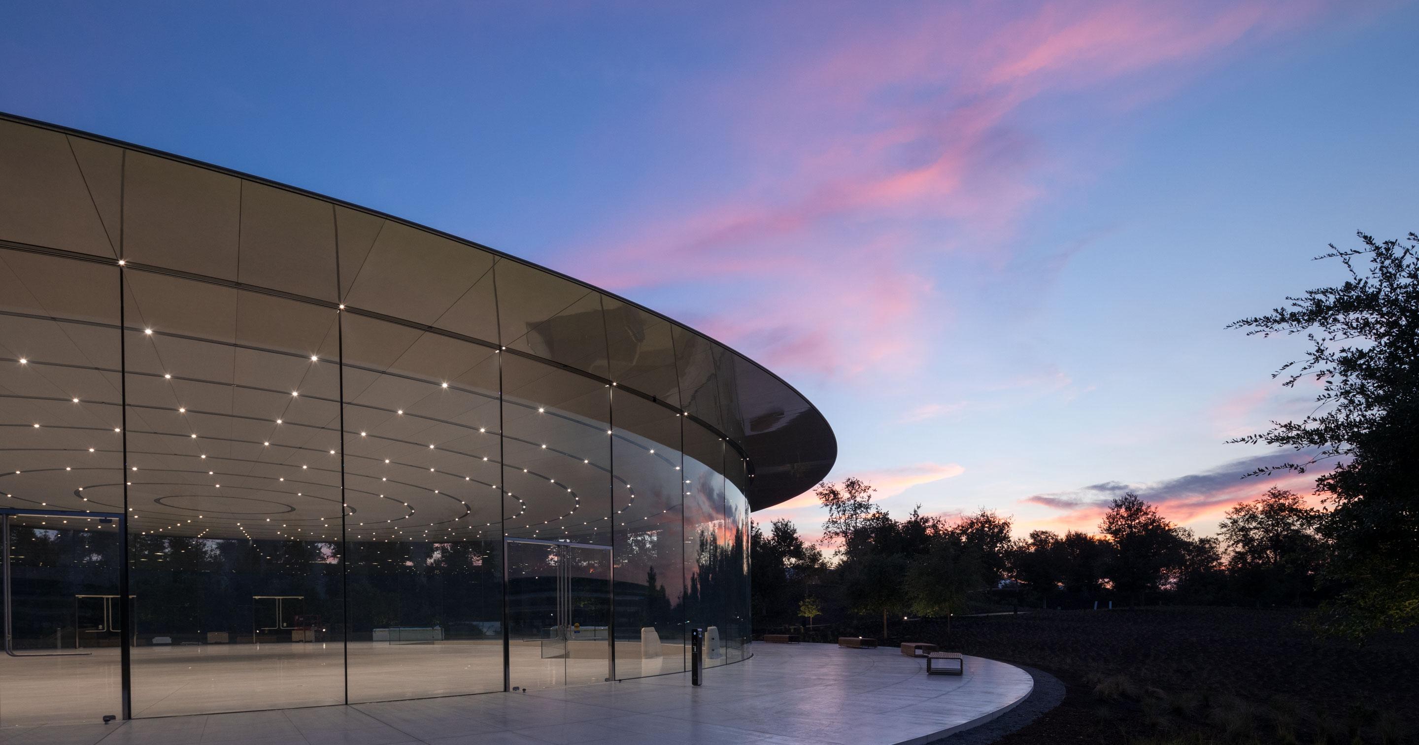 Apple Park's Steve Jobs Theater wins the engineering award