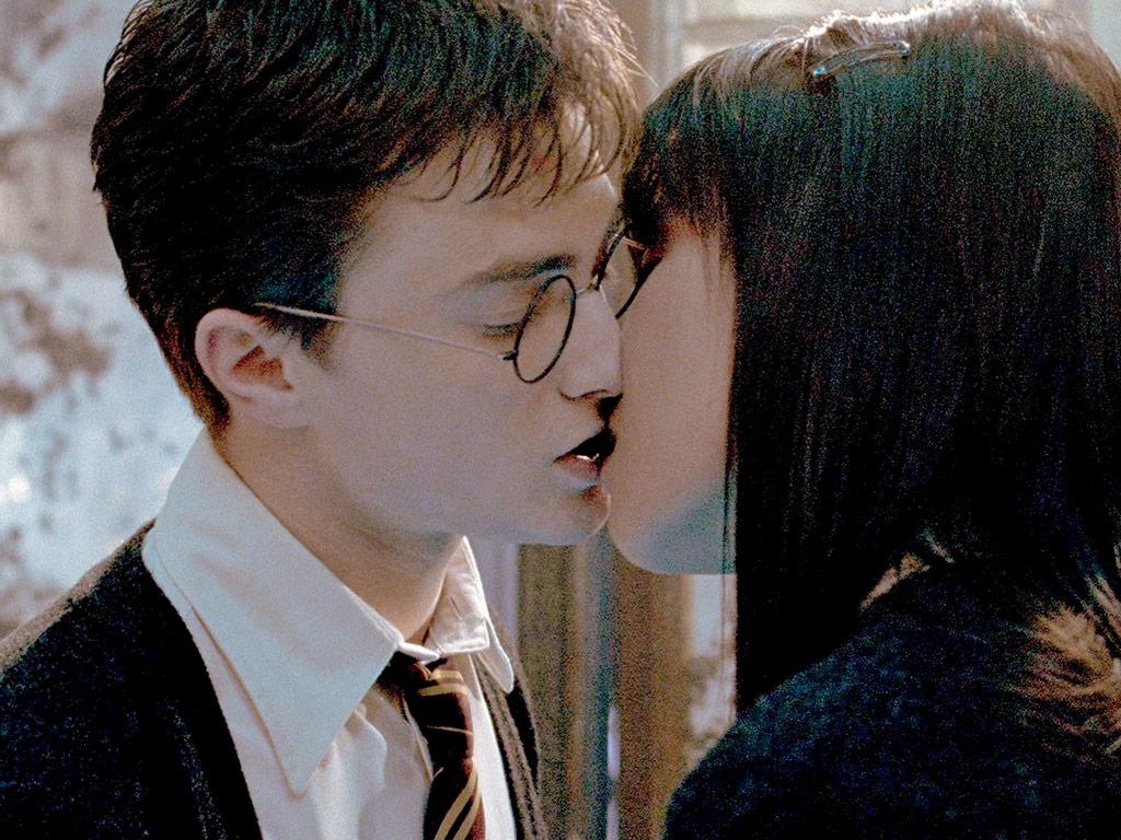 Harry Potter Characters Kissing Wallpapers Wallpaper Cave 8497