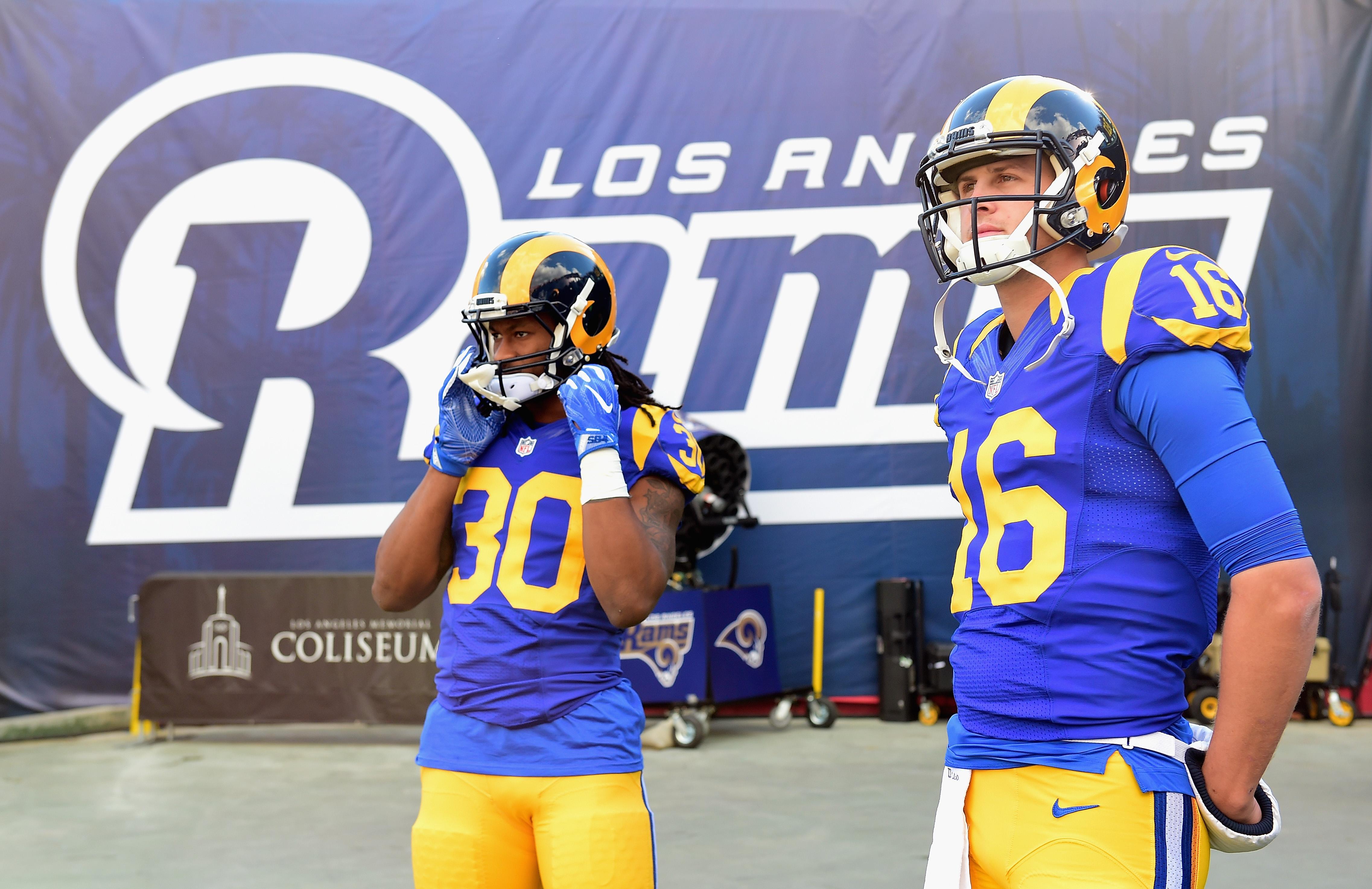 Rams announce uniform changes for 2018- featuring more throwbacks