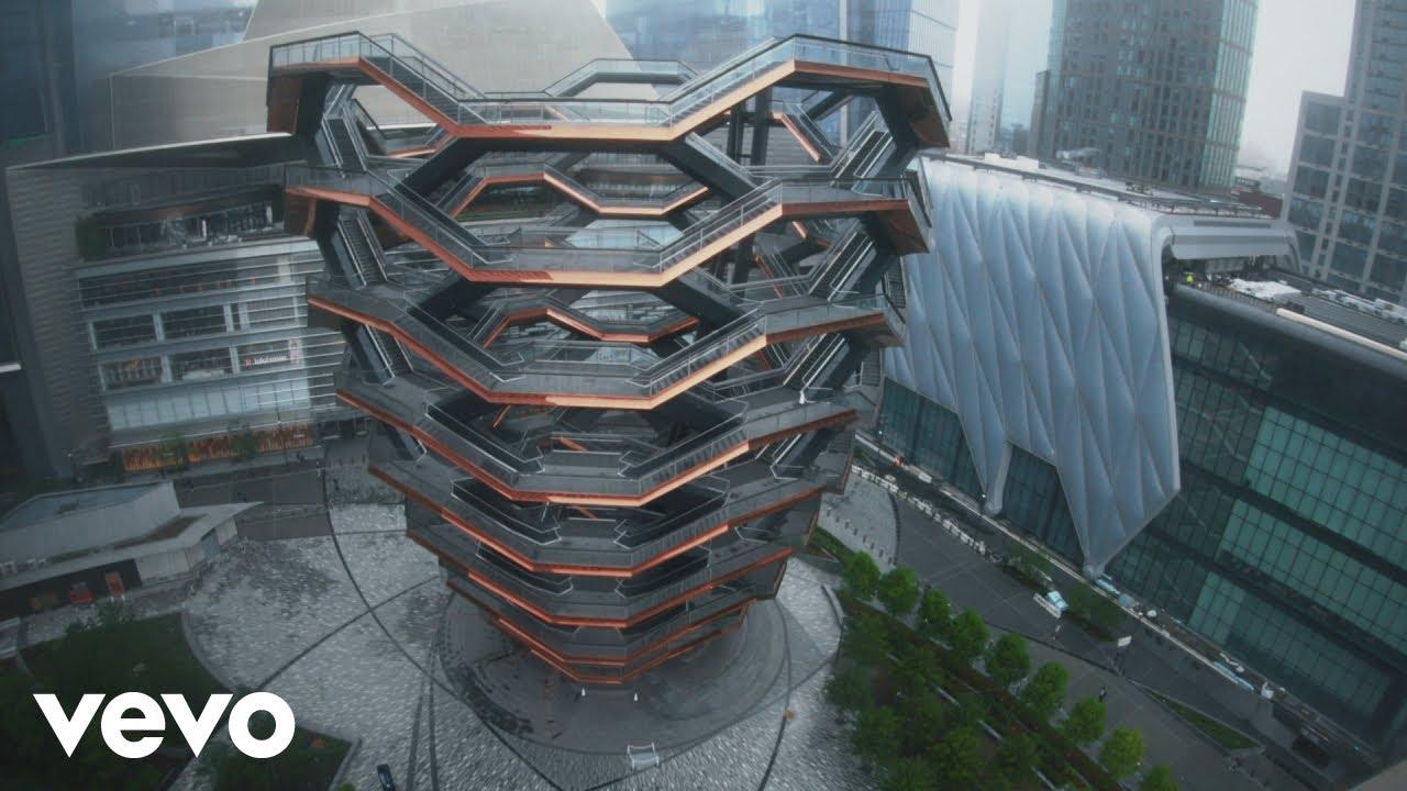 Chainsmokers fans flock to Hudson Yards Vessel over 'Takeaway'