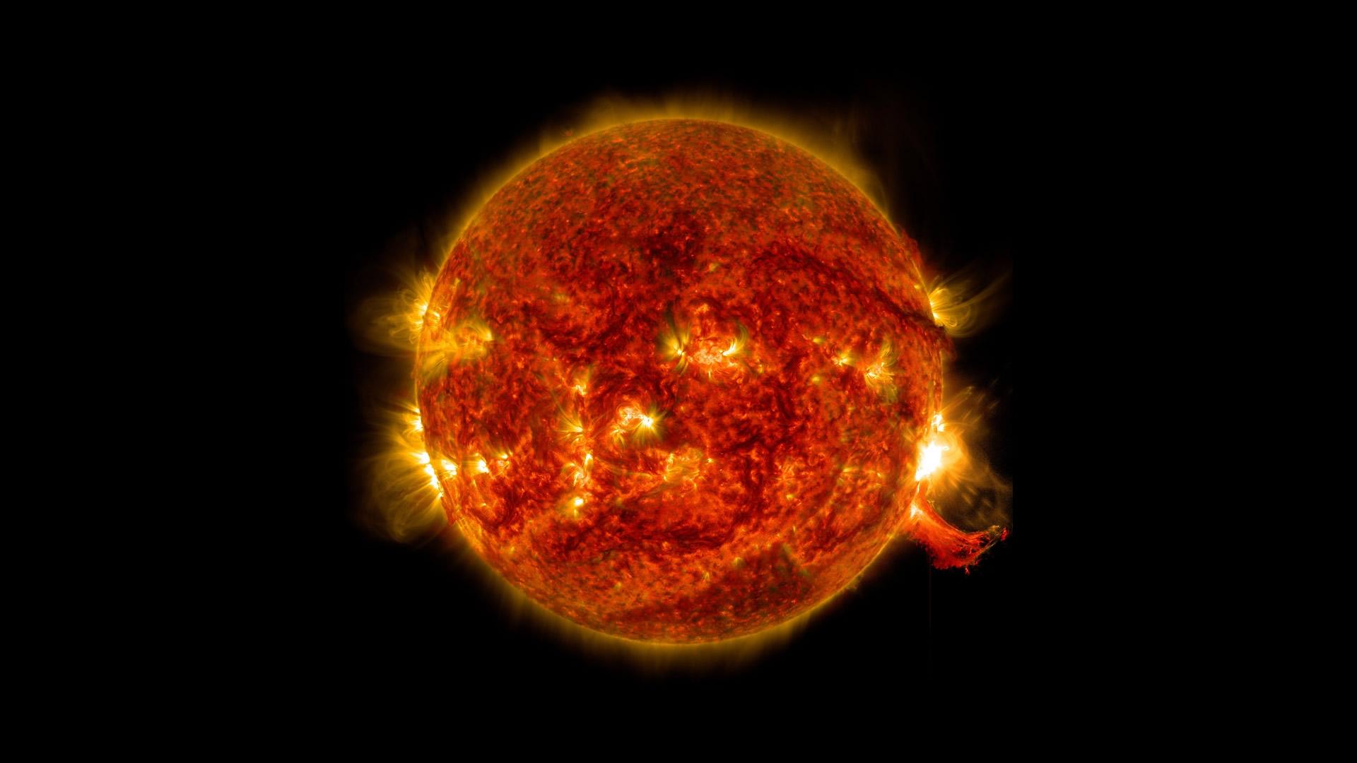 Solar Flare HD Wallpapers