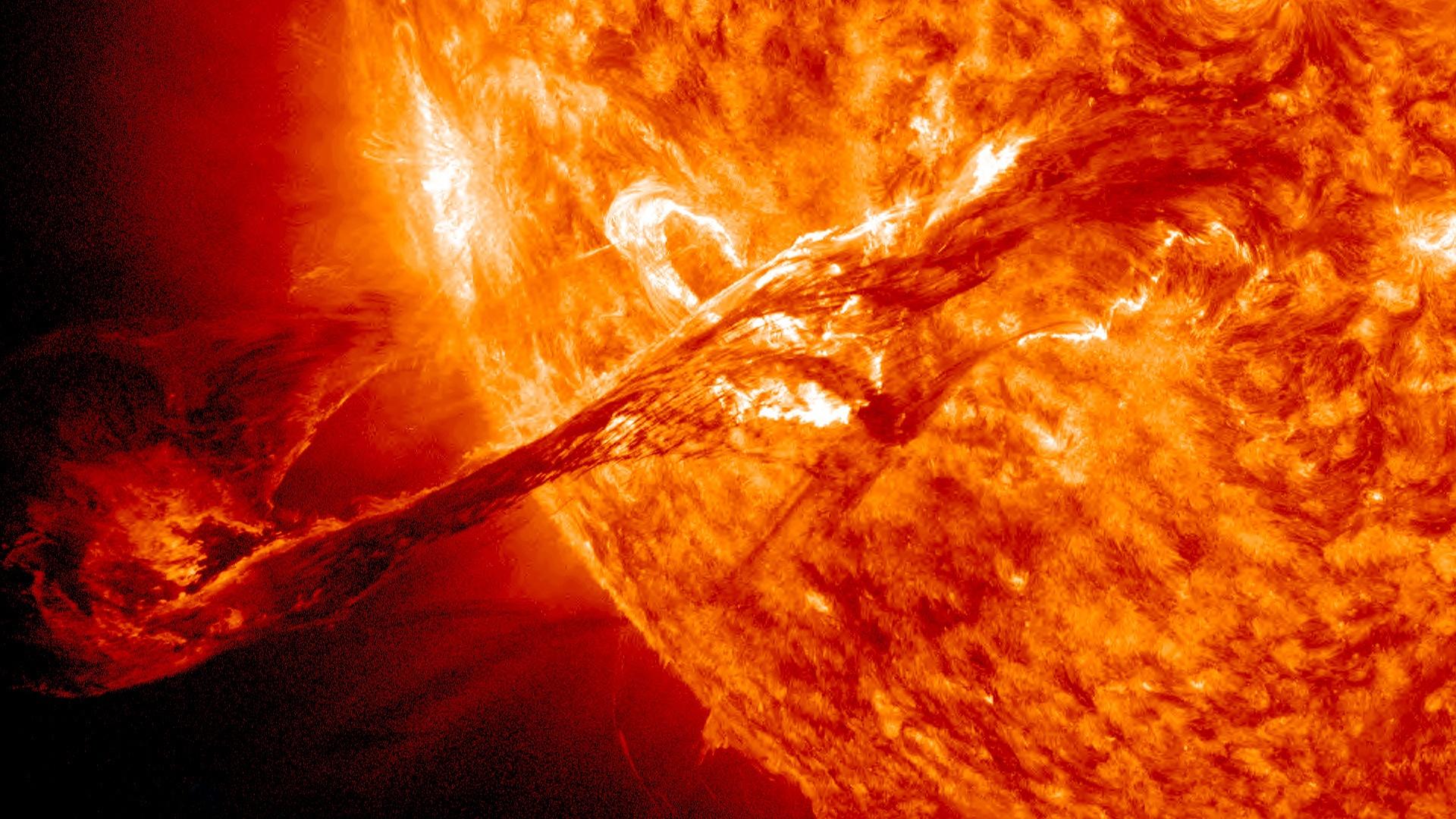 Solar Flare HD Wallpapers