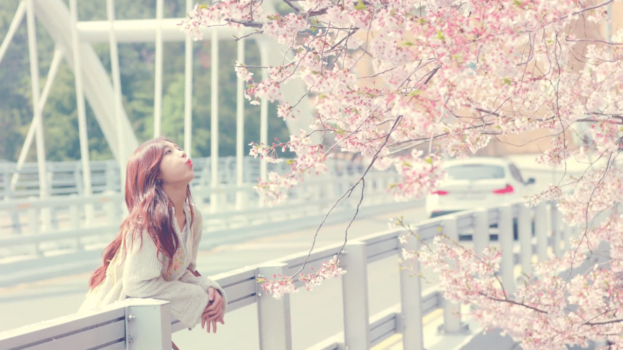 Jung Eunji's Spellbinding Ode to Memory: “Hopefully Sky” Ft. Hareem