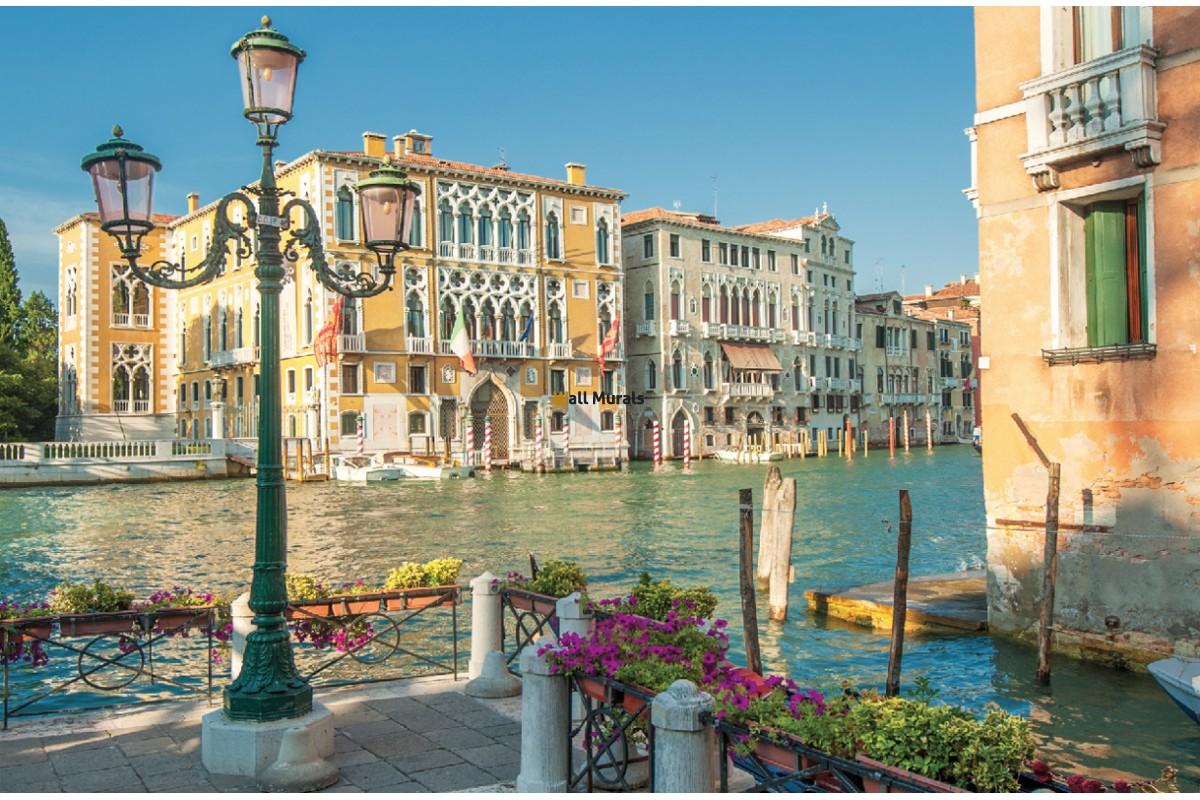 Wallpaper beautiful view of venice with buildings