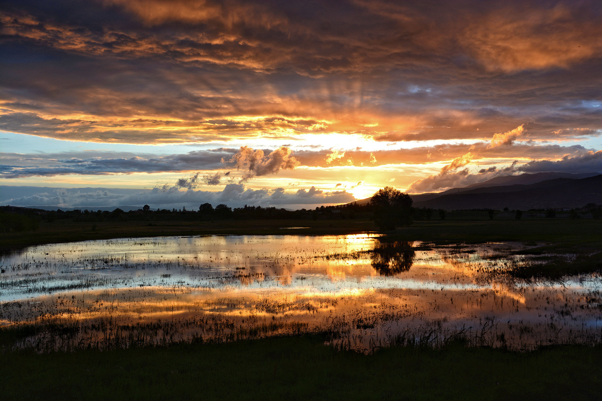 Evening lake swamp sunset clouds reflection d wallpaperx1365