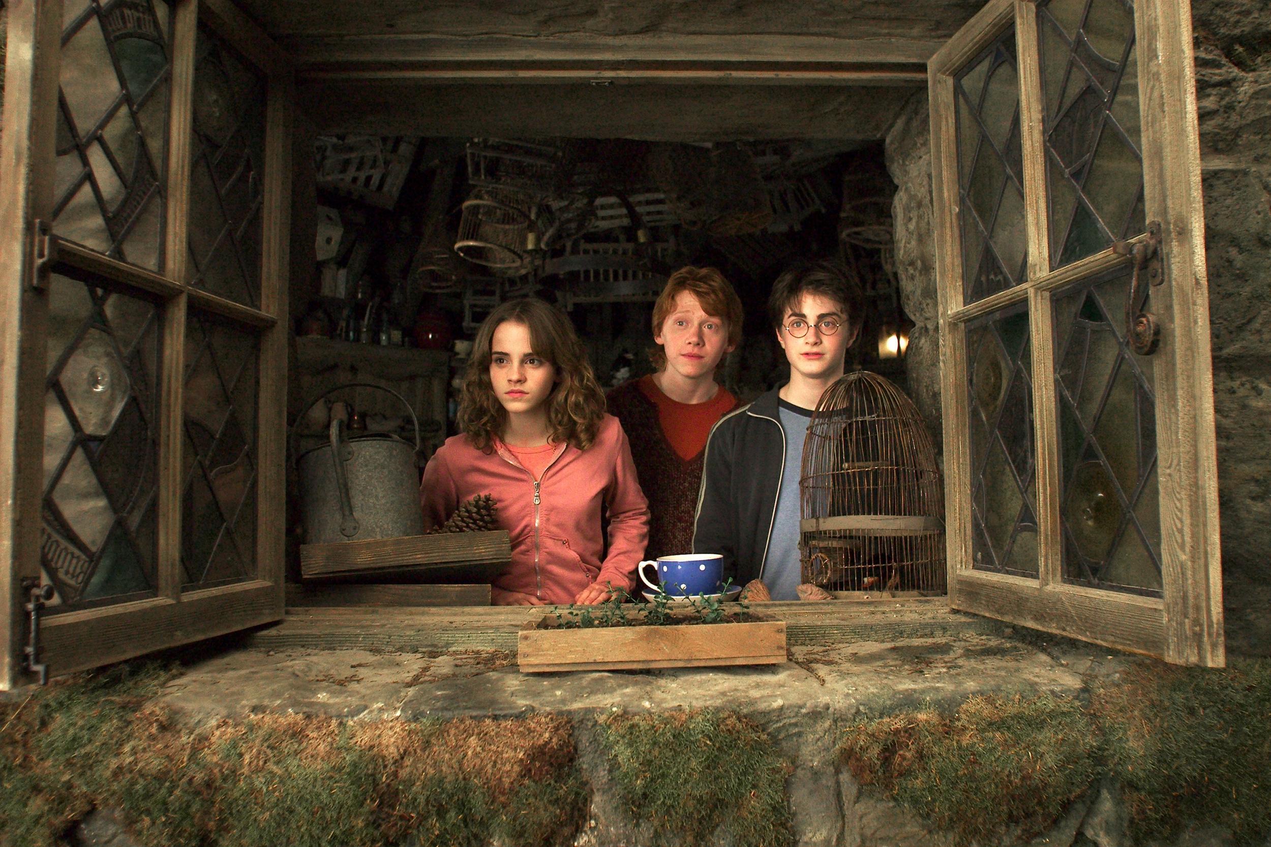 Harry Potter and the Prisoner of Azkaban HD Wallpaper. Background