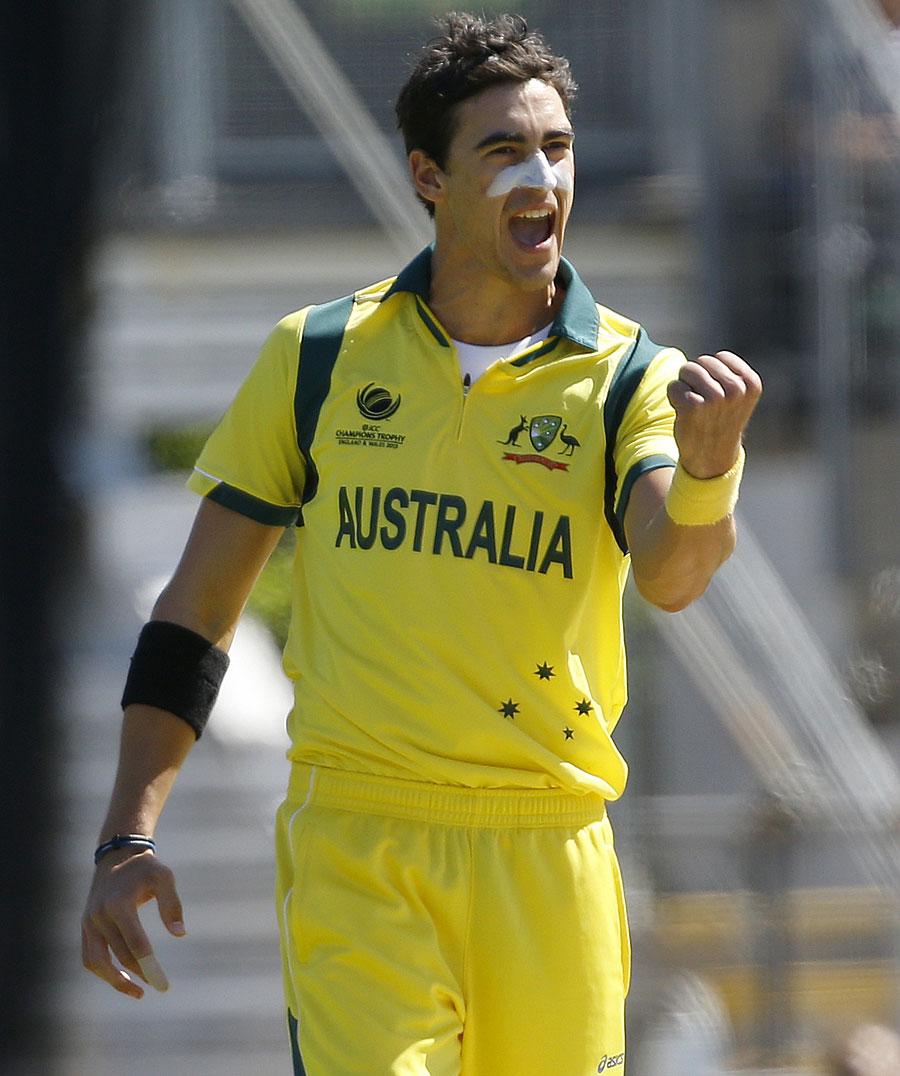 Wallz Hut: Mitchell Starc Wallpaper