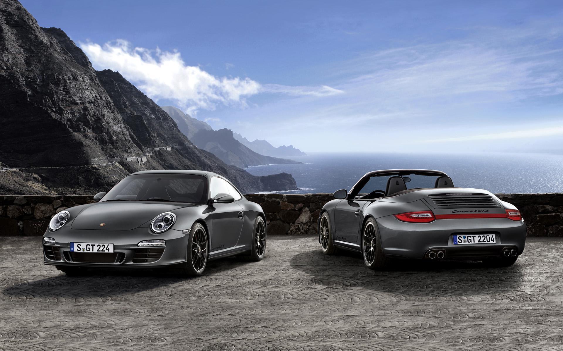 Porsche 911 Carrera 4 GTS Cabriolet wallpaper