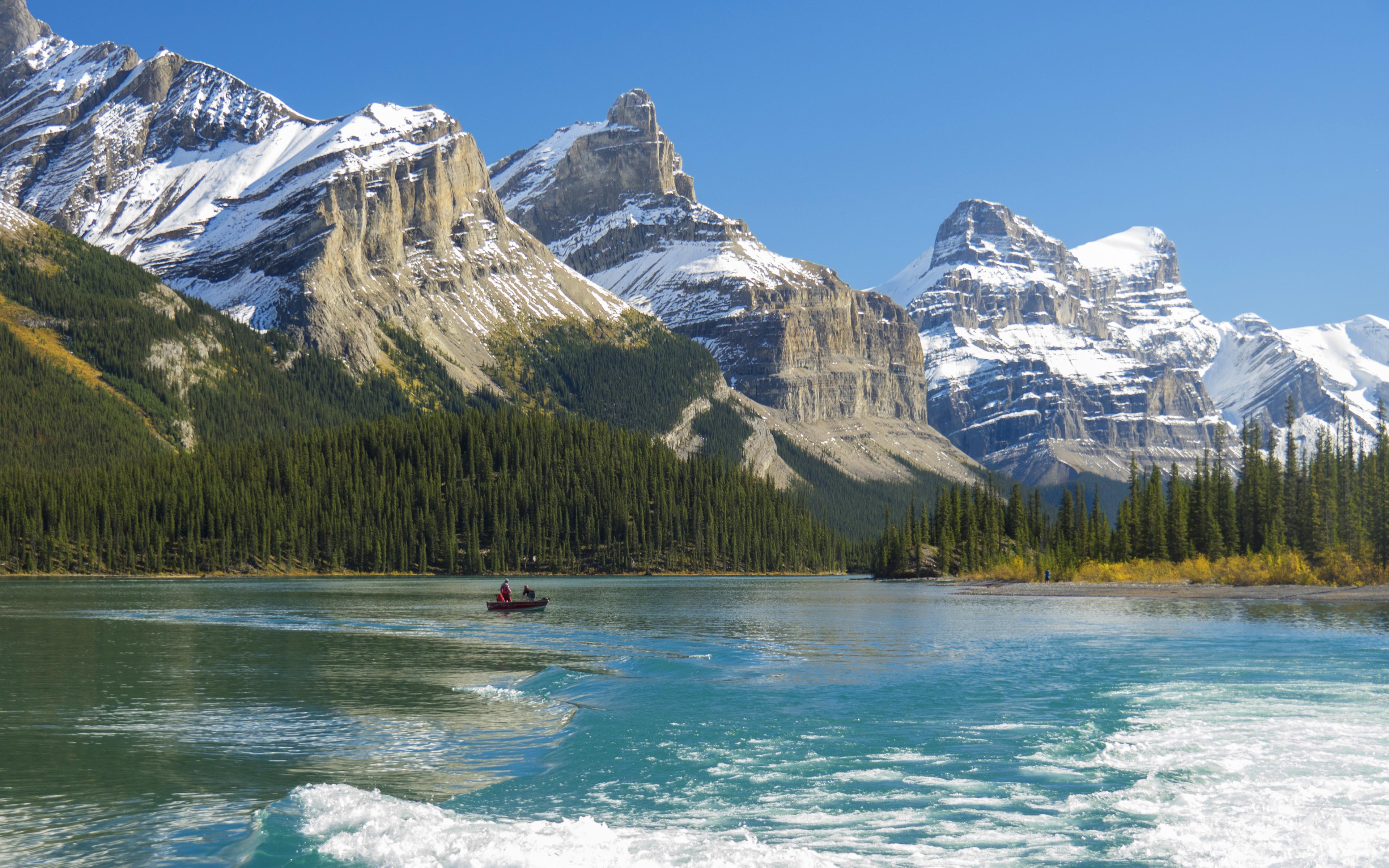 Download wallpaper Maligne Lake, 4k, mountains, canadian