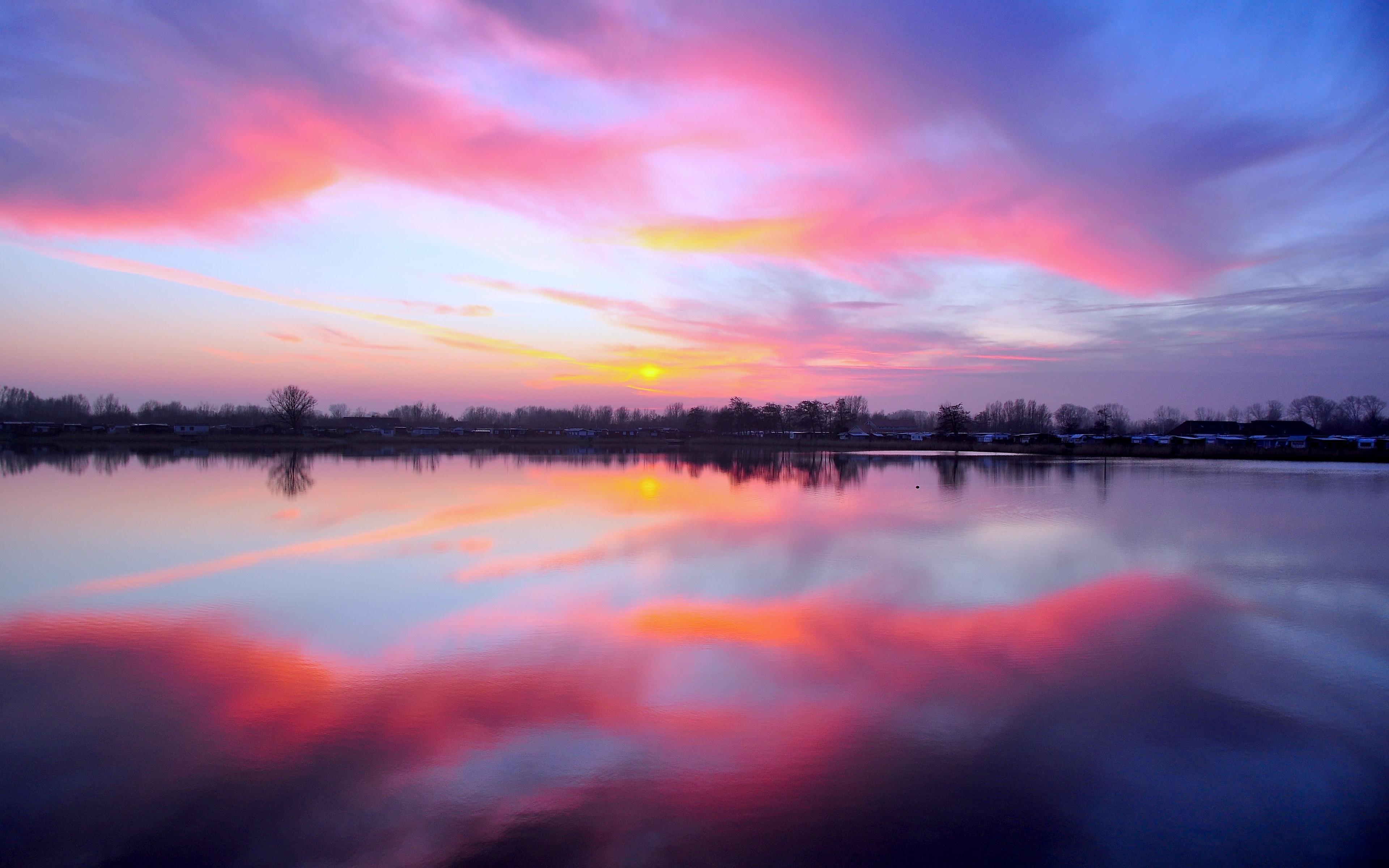 Download wallpaper 3840x2400 lake, sunset, reflection, sky, horizon