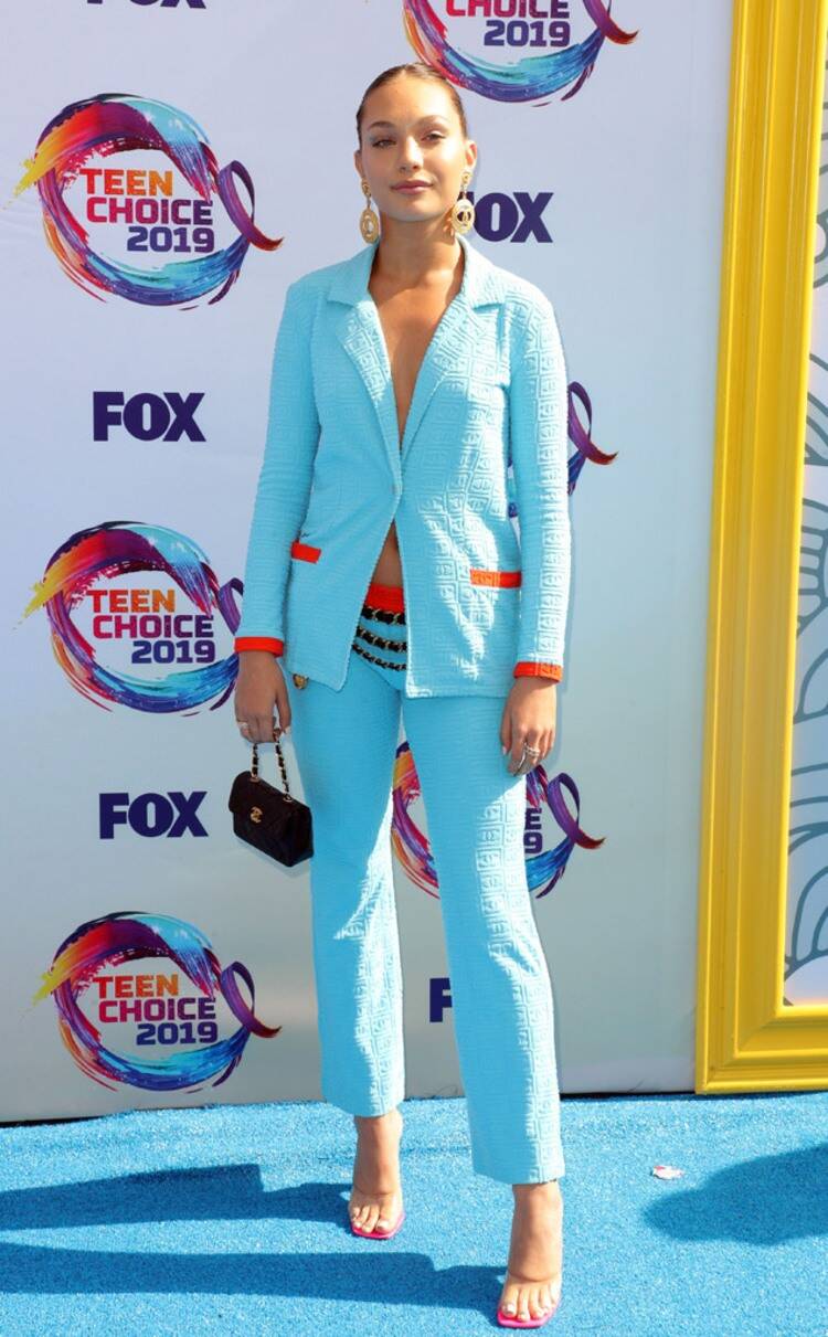 Teen Choice Awards 2019 Red Carpet Fashion: See Every Look as