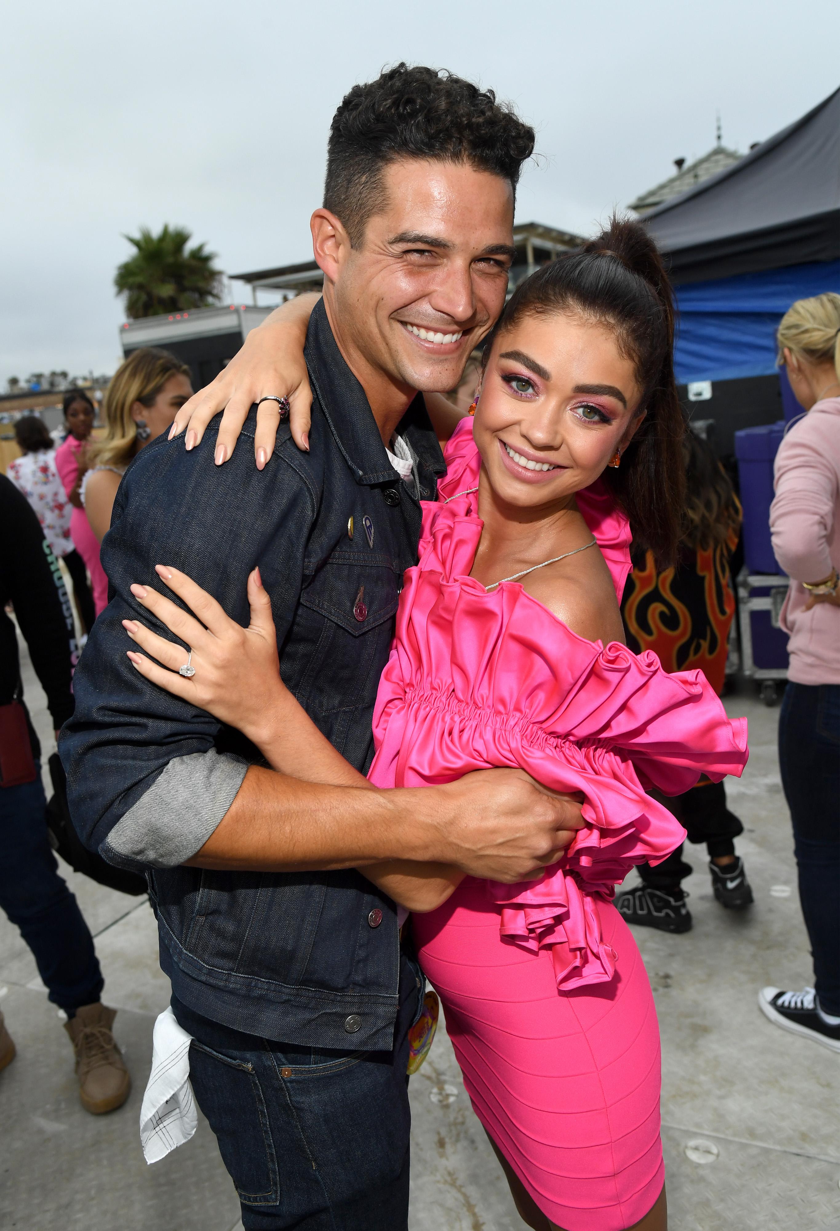 Teen Choice Awards: Sarah Hyland and Wells Adams Pack on