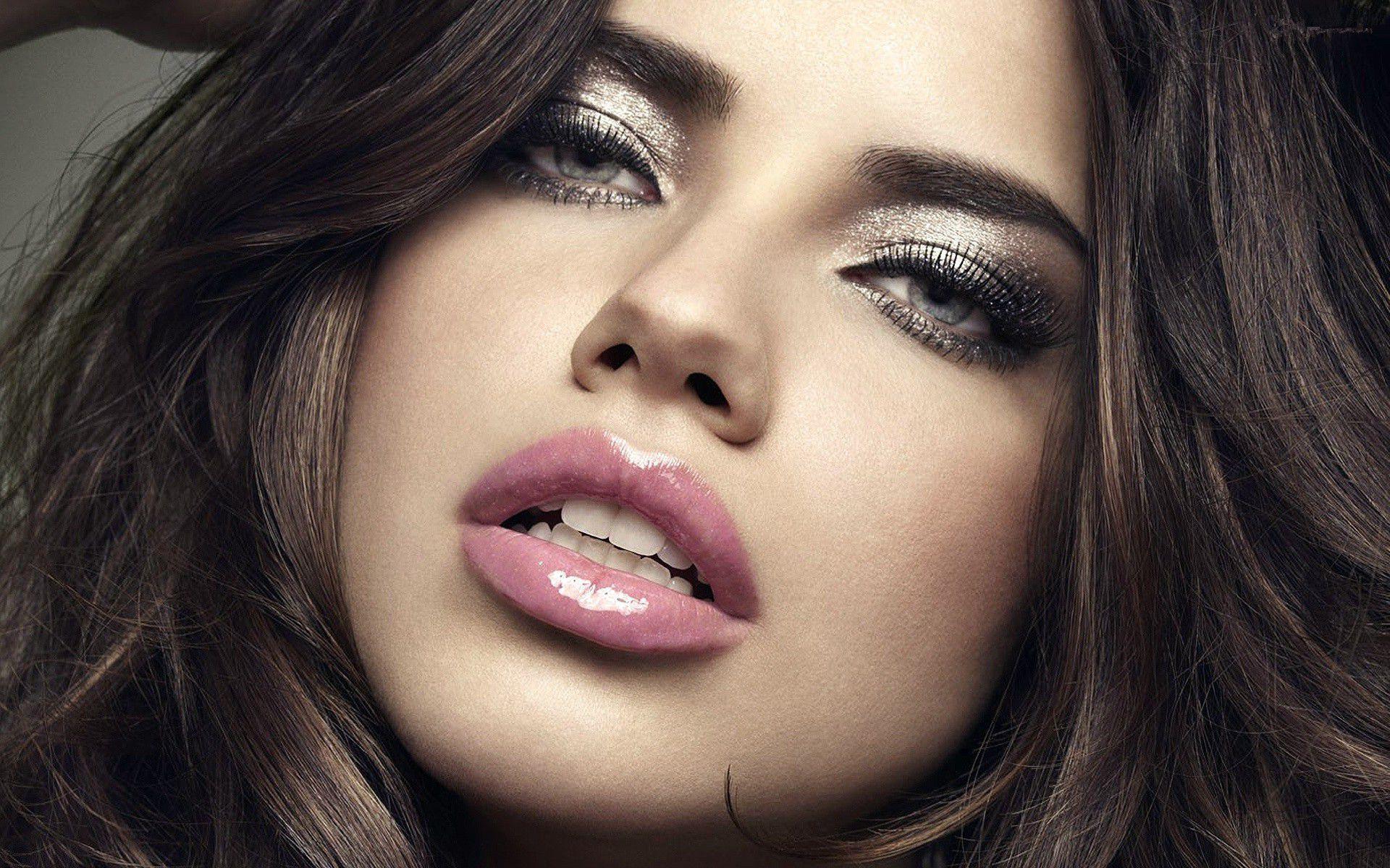 Adriana Lima Free HD Wallpaper Image Background