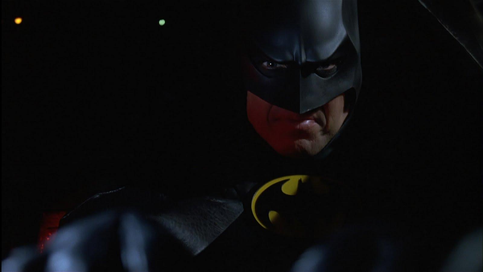 MICHAEL KEATON: “I'M BATMAN”. CAPTURE AND CREATE MAGAZINE