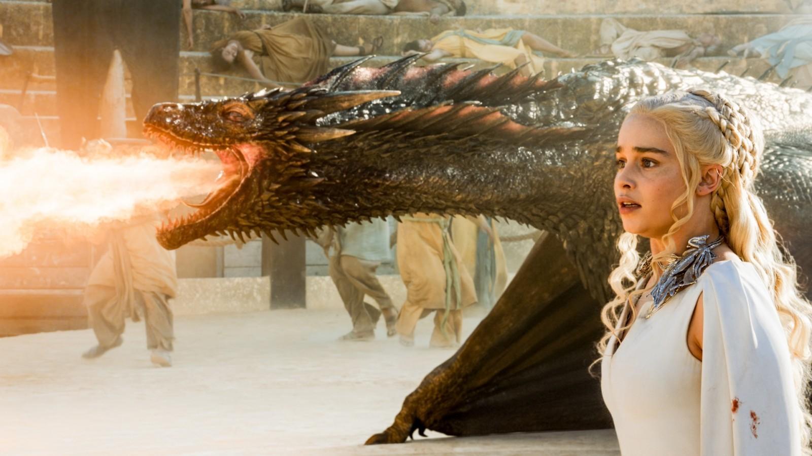 Download 1600x900 Game Of Thrones, Dragon, Emilia Clarke, Daenerys