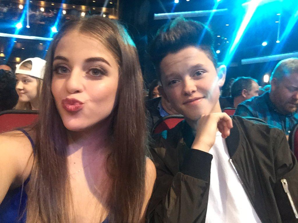 baby the best time at the #RDMAs so far!