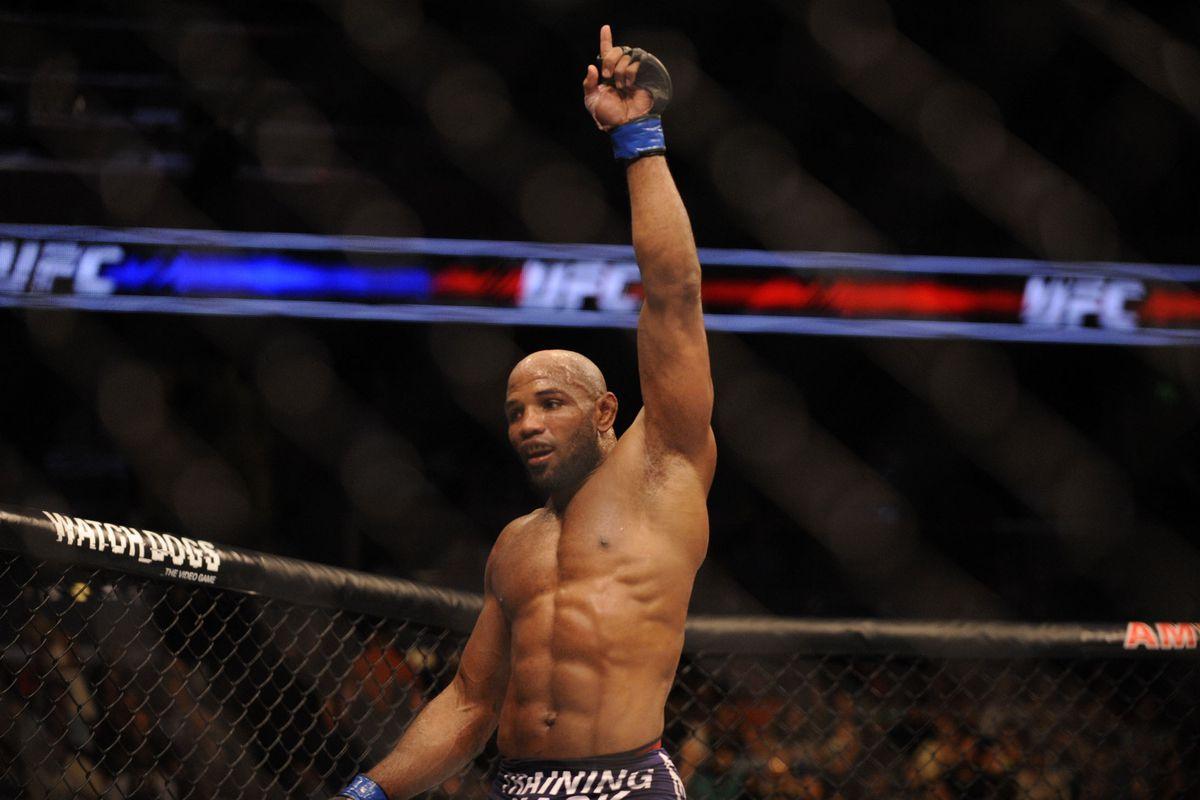 UFC Fight Night 70 results: Yoel Romero elbows Lyoto Machida into