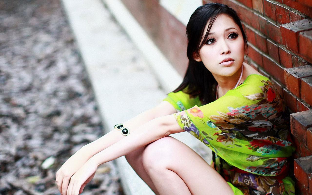 Pretty asian girl wallpaper