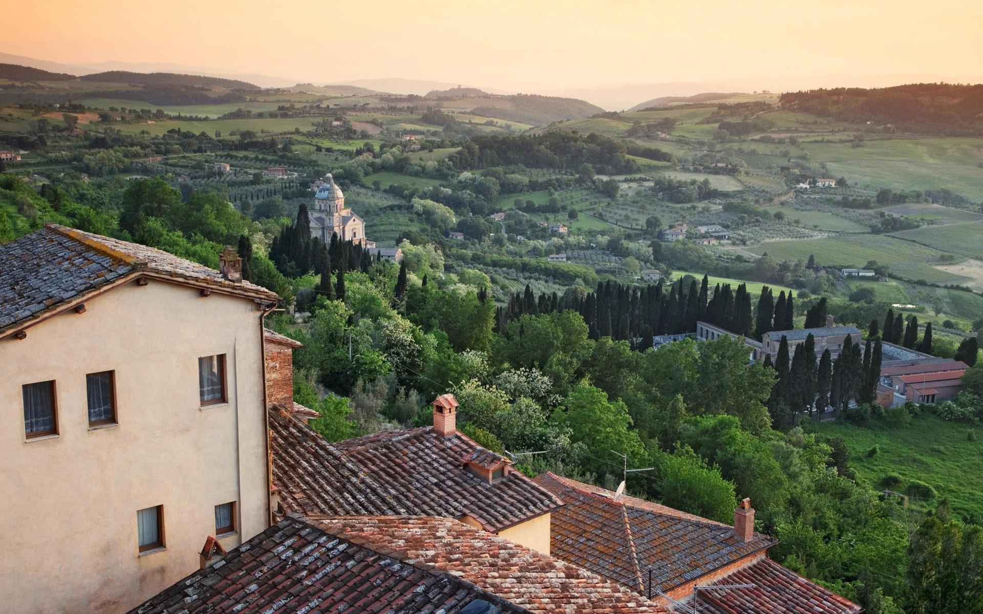 Fields Around A Tuscan Village wallpaper